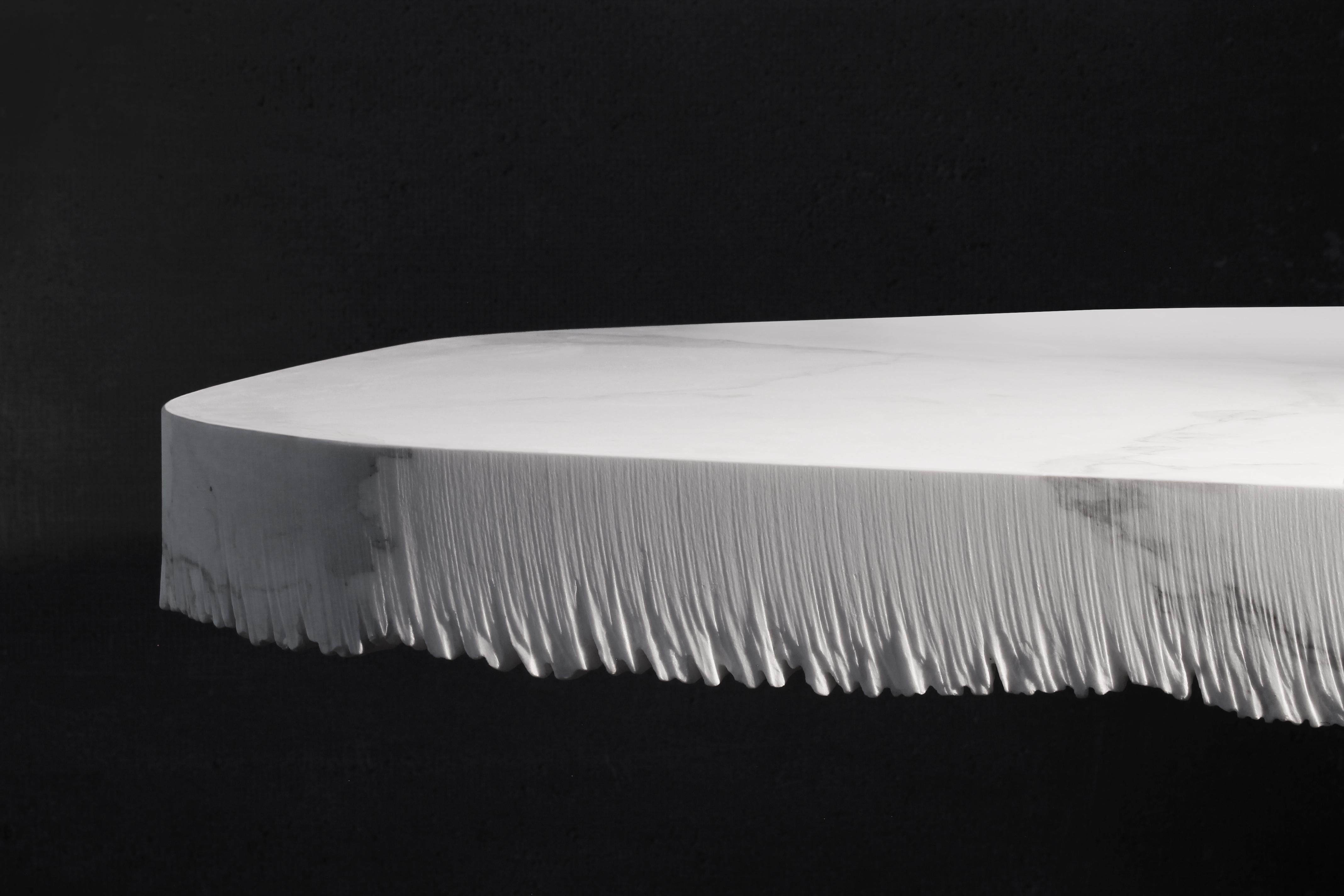 Velato Dining Table in Calacatta Marble & Chestnut Wood by Bufalini Marmi Moderno en venta