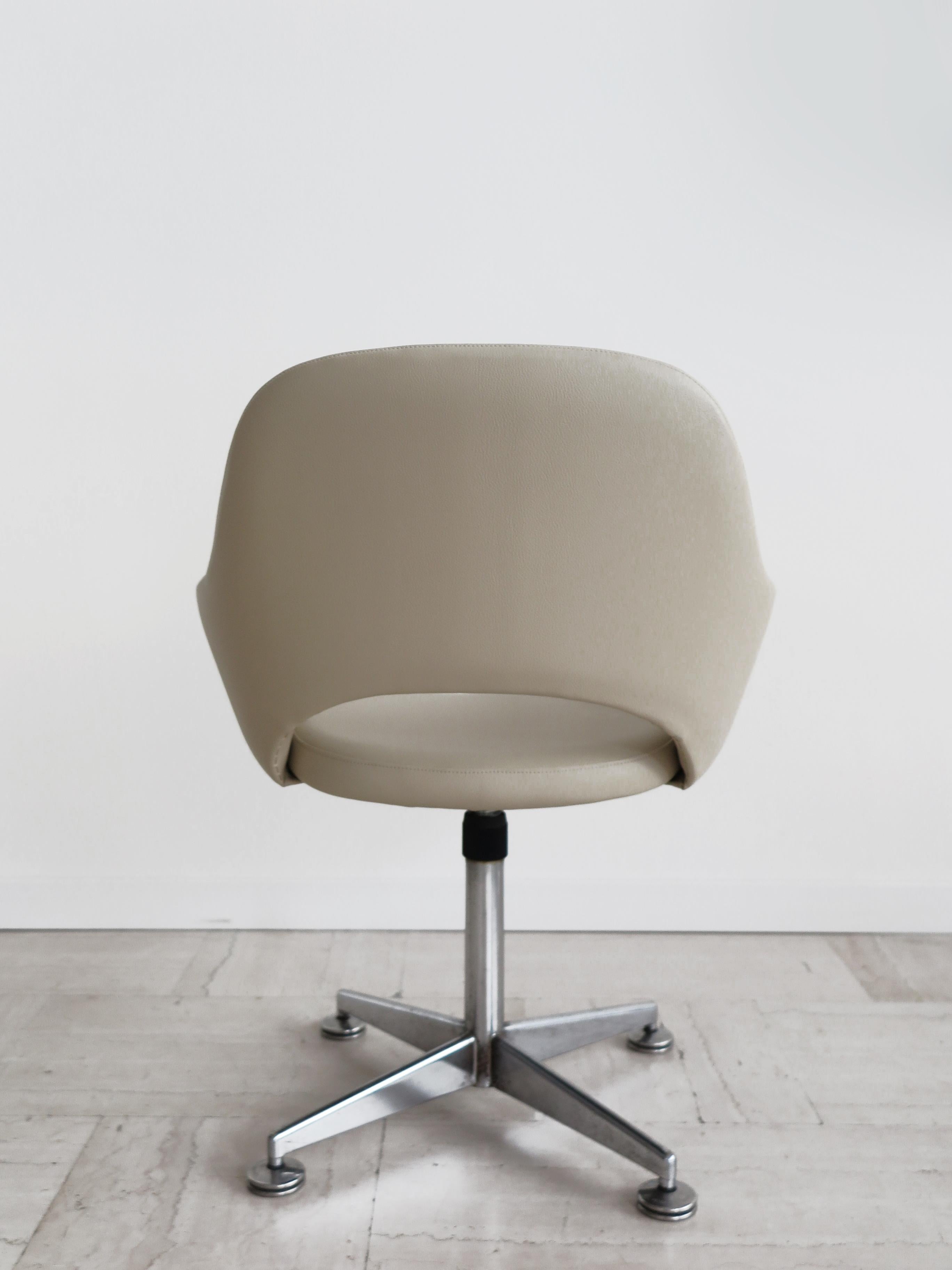 Mid-Century Modern Velca Italian Midcentrury Swivel Office Chair Armchair 1960s For Sale