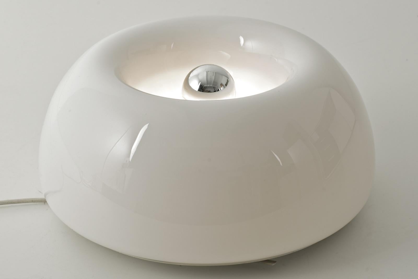 Mid-Century Modern Velella Wall or Ceiling Lamp by Pier Giacomo and Achille Castiglioni for Flos  For Sale