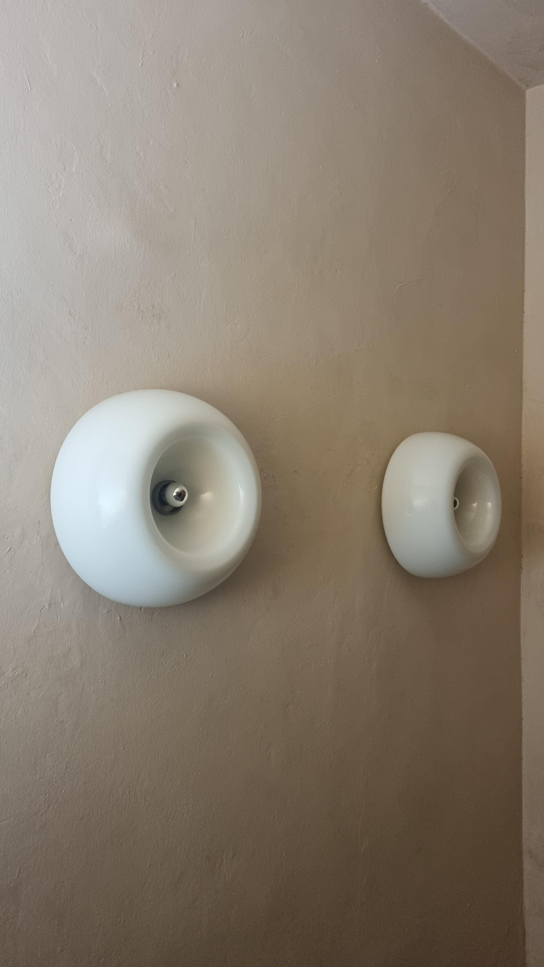 Velella wall sconces designed by Castiglioni brothers for Flos 1967 For Sale 3