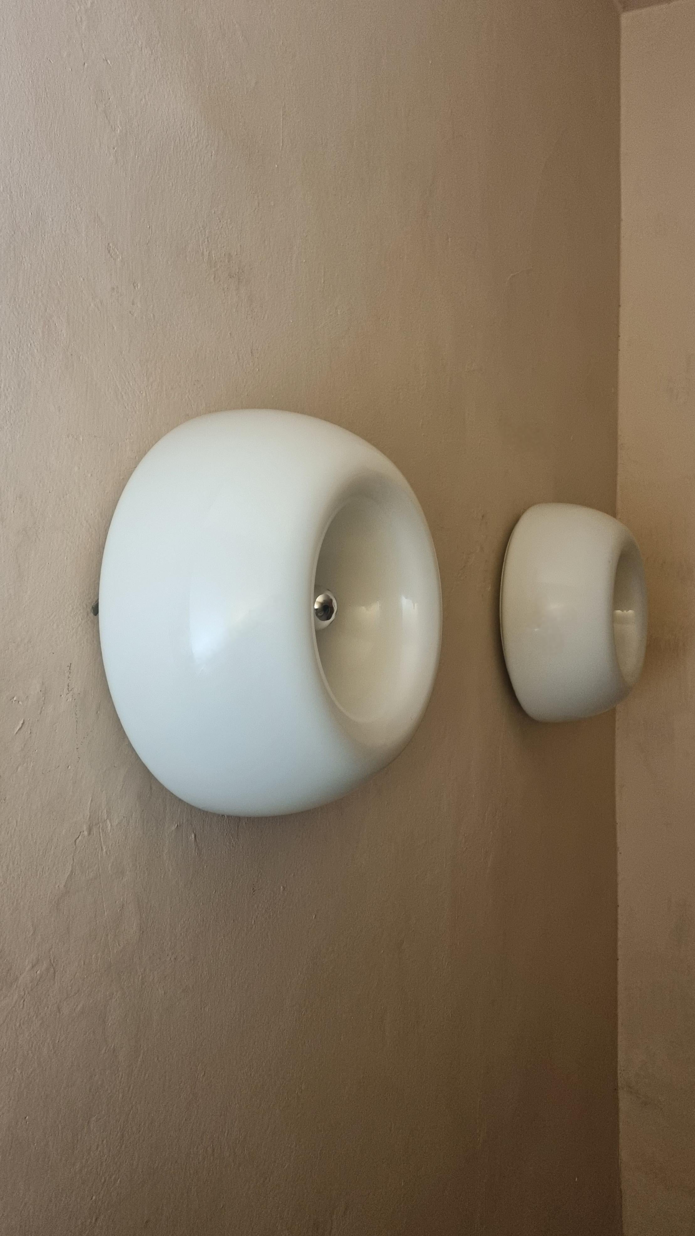 Italian Velella wall sconces designed by Castiglioni brothers for Flos 1967 For Sale