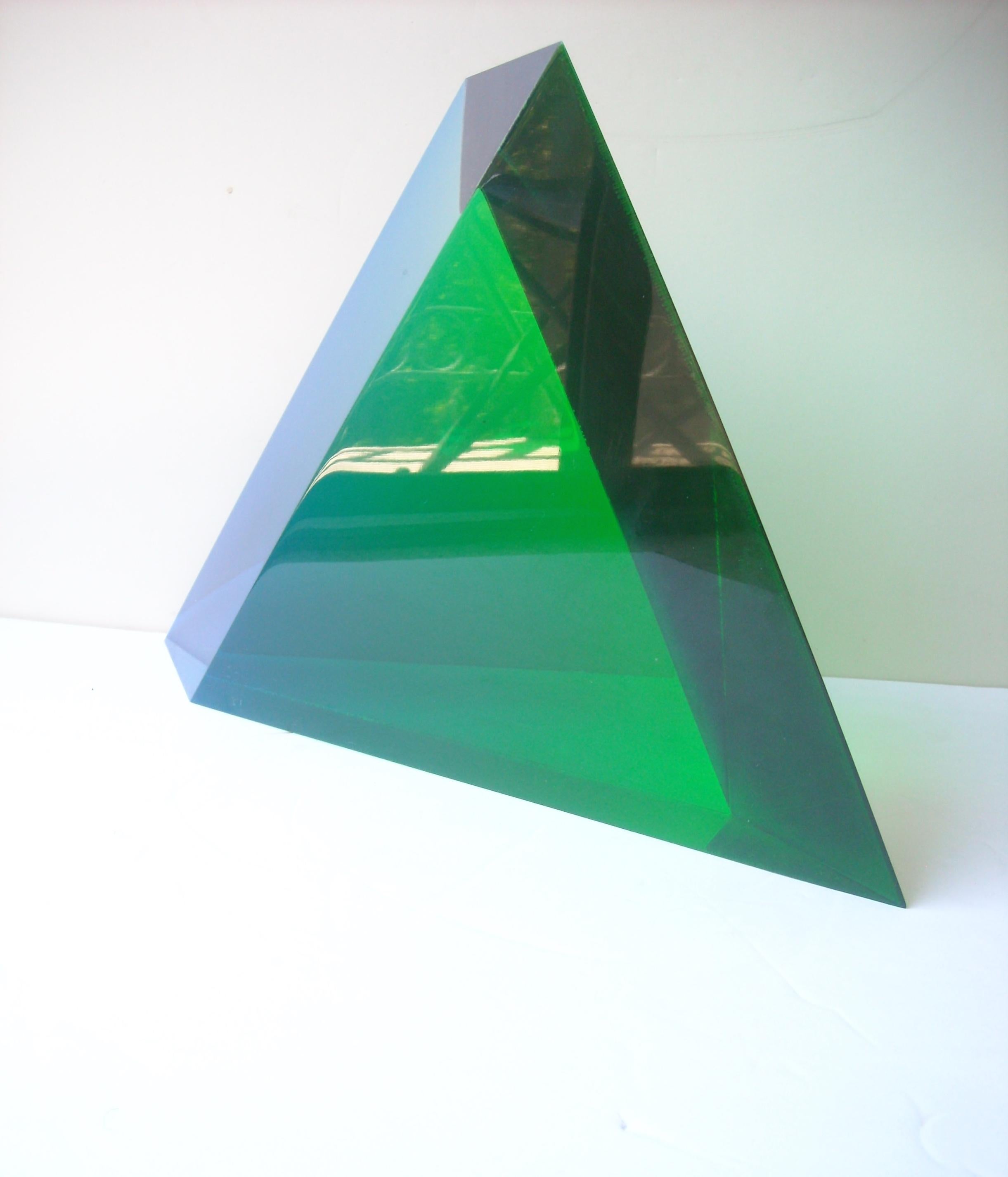 Very nice and very early acrylic triangle acrylic sculpture, signed, date. Vasa 1977. This is a great blue, clear and green combination of colors.