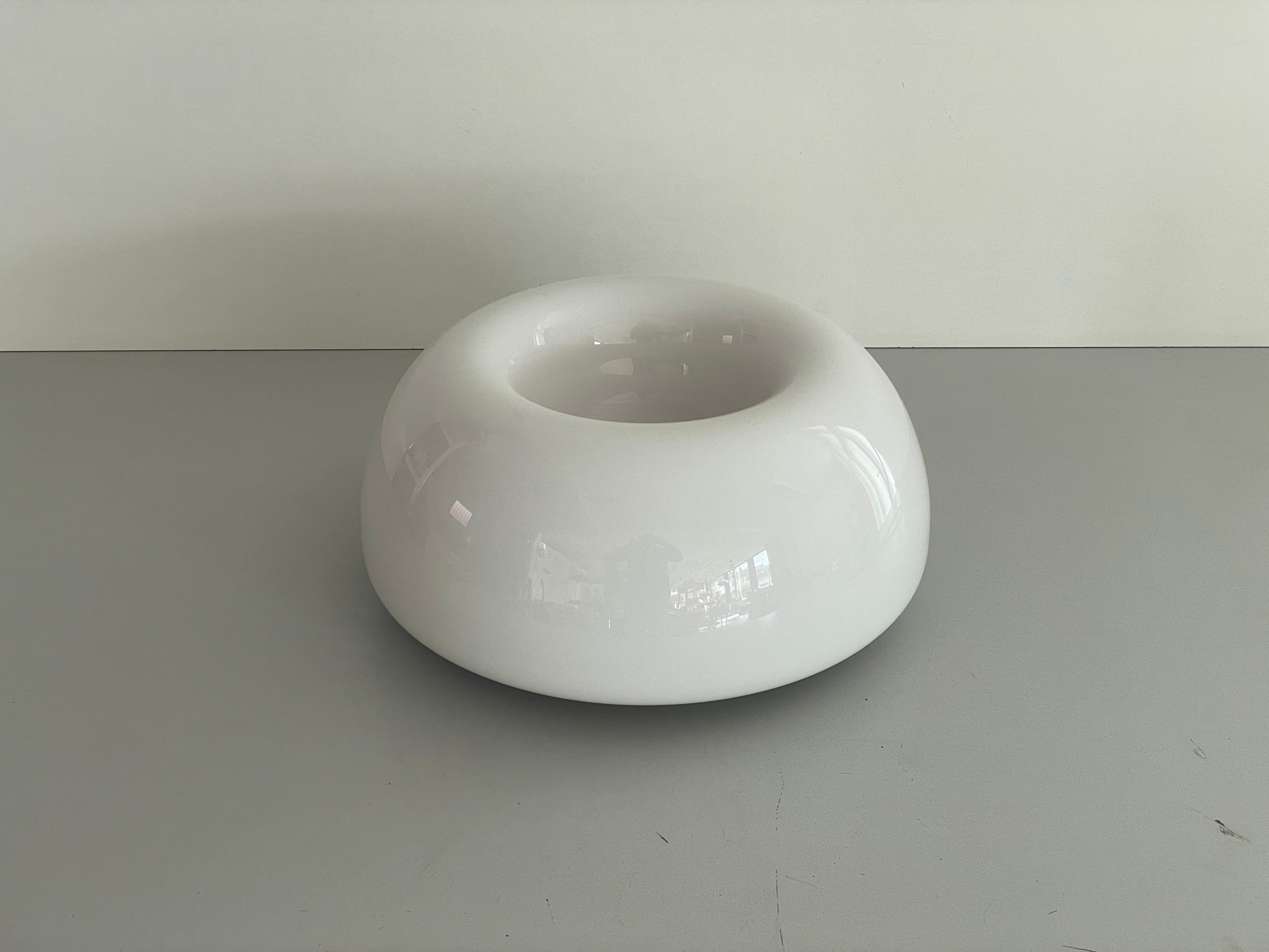 Opal-Einbaubeleuchtung „Vellela“ von Achille Castiglioni für Flos, 1960er Jahre, Deutschland

Minimales Design
Sehr hohe Qualität.
Vollständig funktionsfähig.

Die Lampen sind in sehr gutem Vintage-Zustand.
Abnutzung entsprechend dem Alter und dem