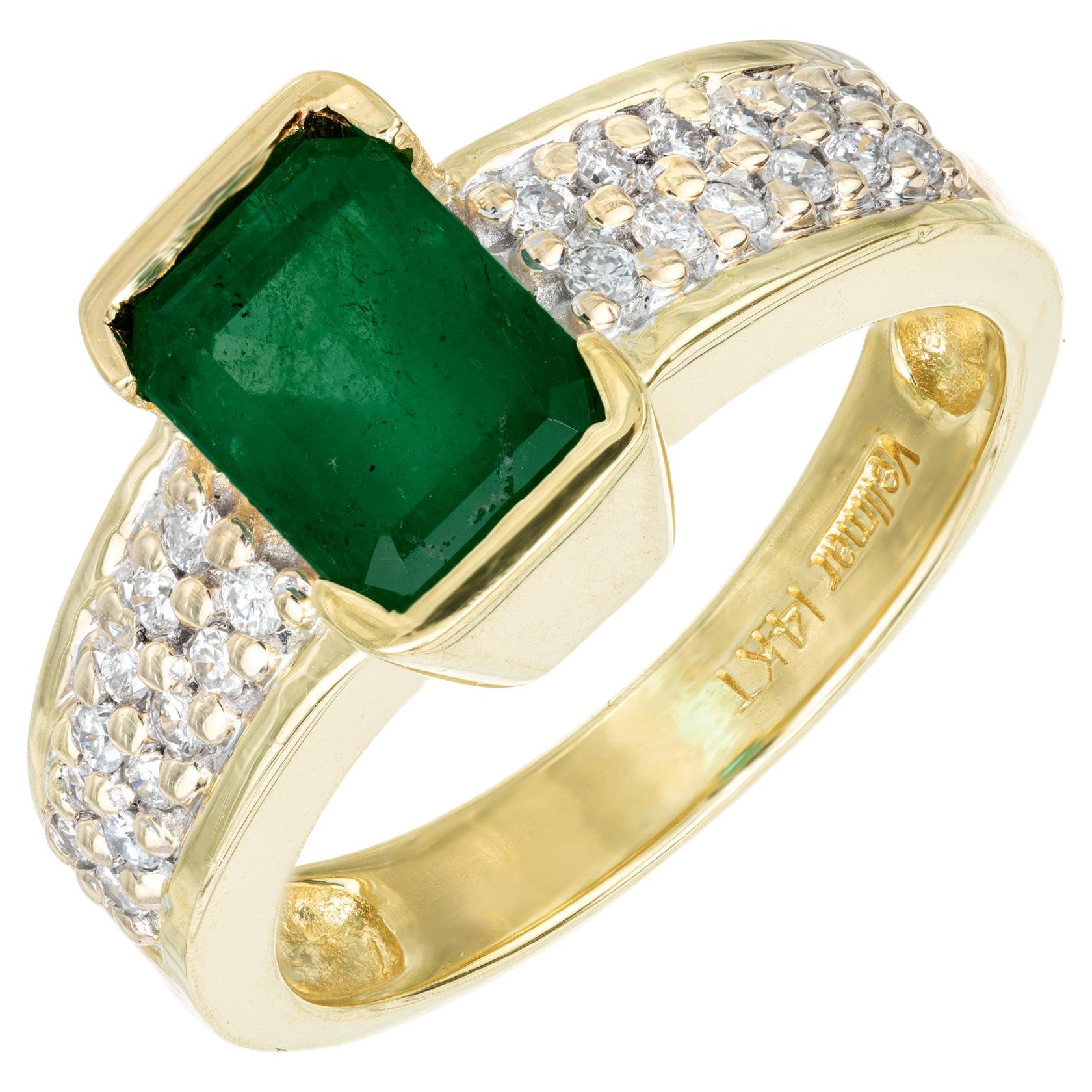 Vellmar GIA Certified 1.63 Carat Emerald Diamond Yellow Gold Engagement Ring For Sale