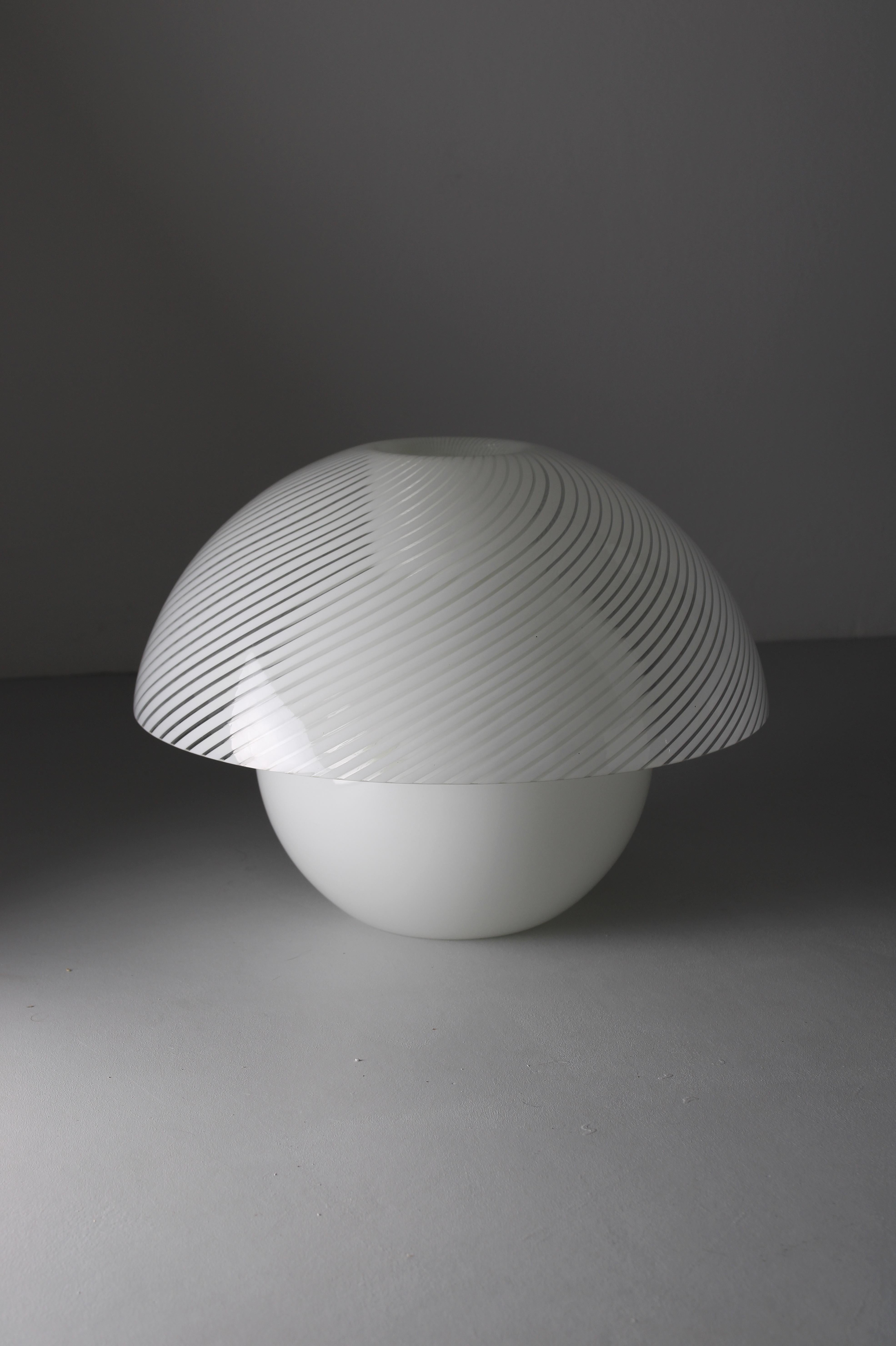 Mid-Century Modern VeloUno table lamp by Gabriella Montaguti for Tronconi, C. 1977