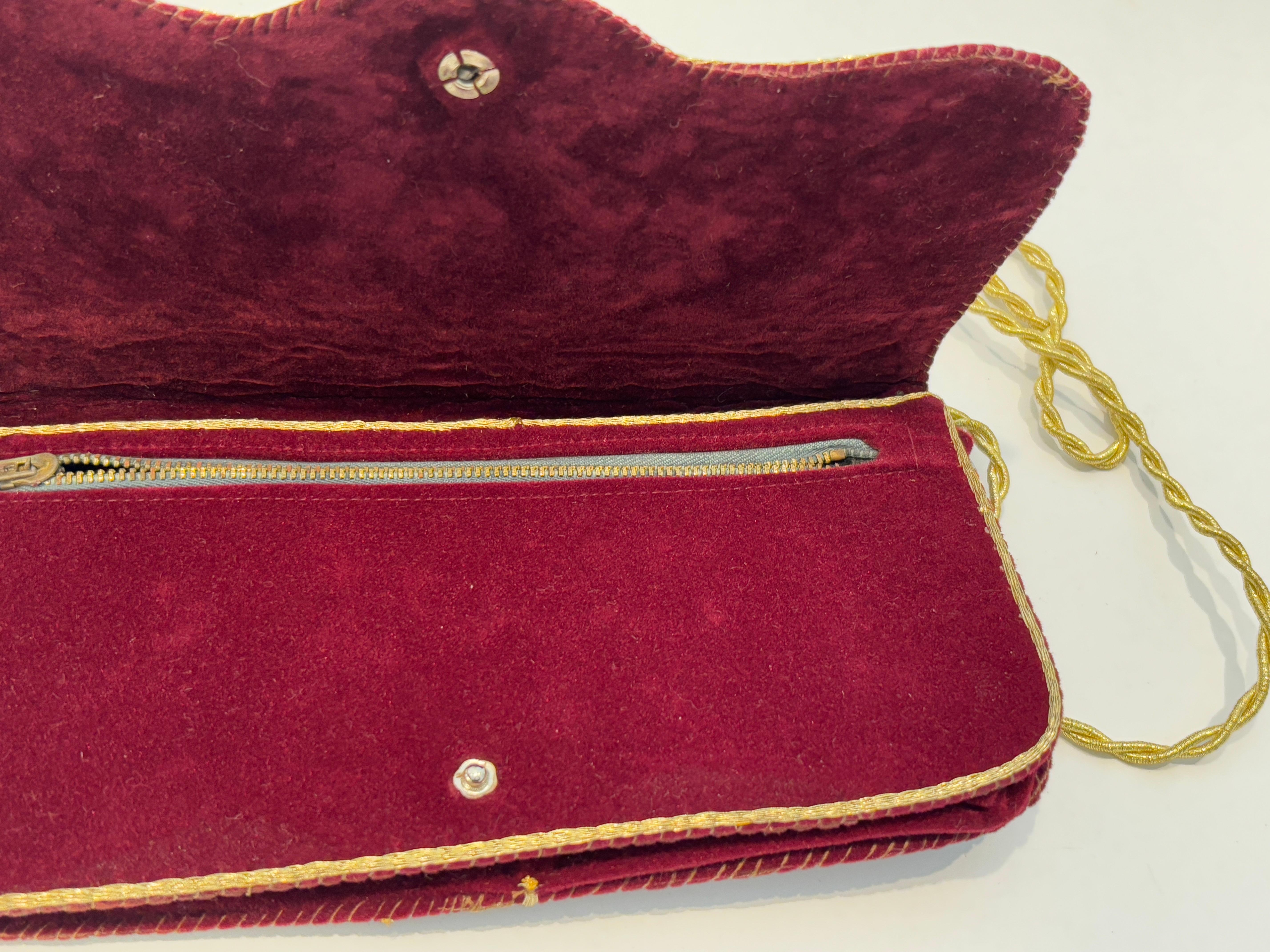 Red Velvet Embroidered 1960s Clutch Fez Morocco For Sale 6