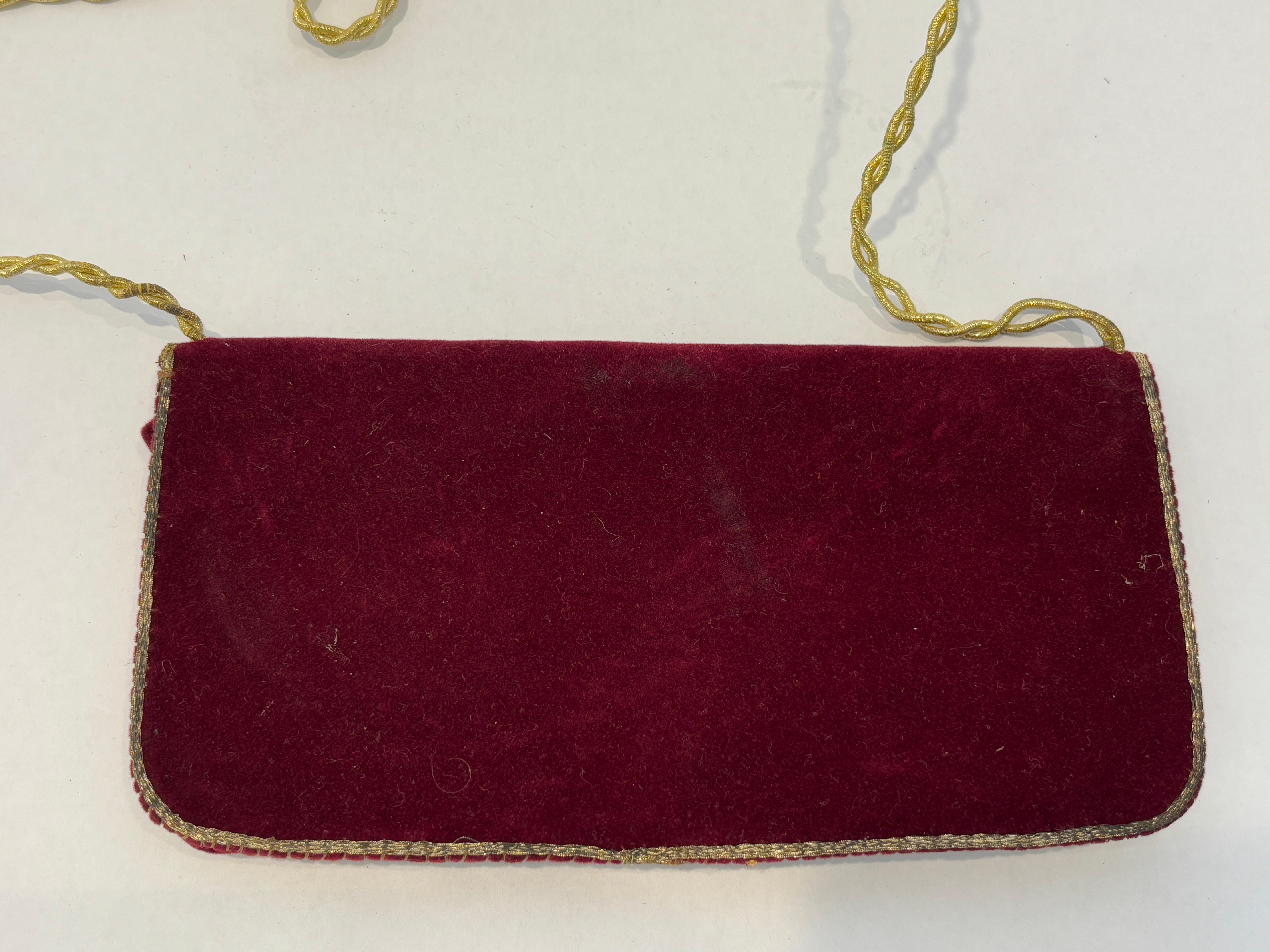 Red Velvet Embroidered 1960s Clutch Fez Morocco For Sale 7