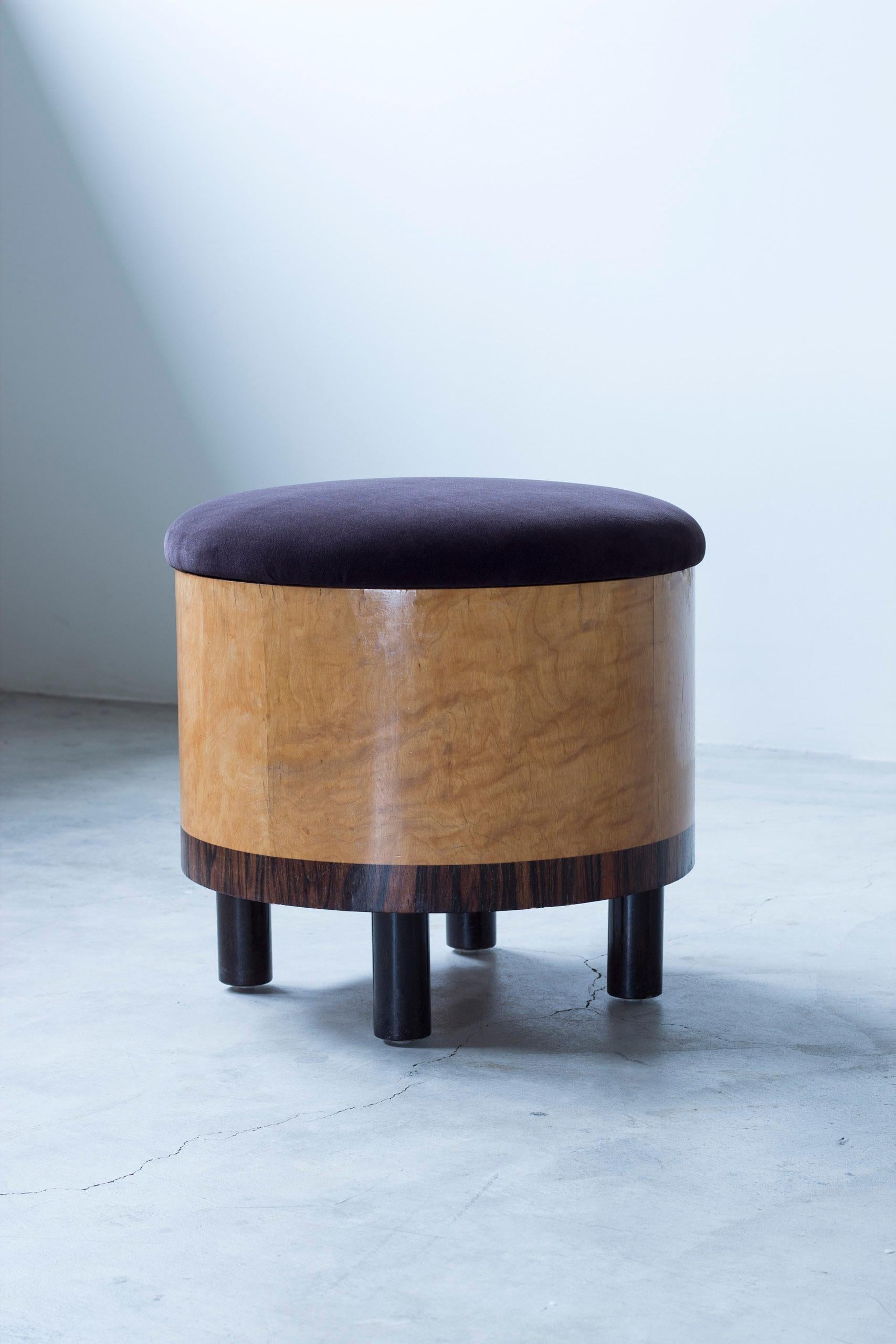 Velvet and Zebrano Art Deco Ottoman in the style of Otto Schulz, Sweden 1920-30s Escandinavo moderno en venta
