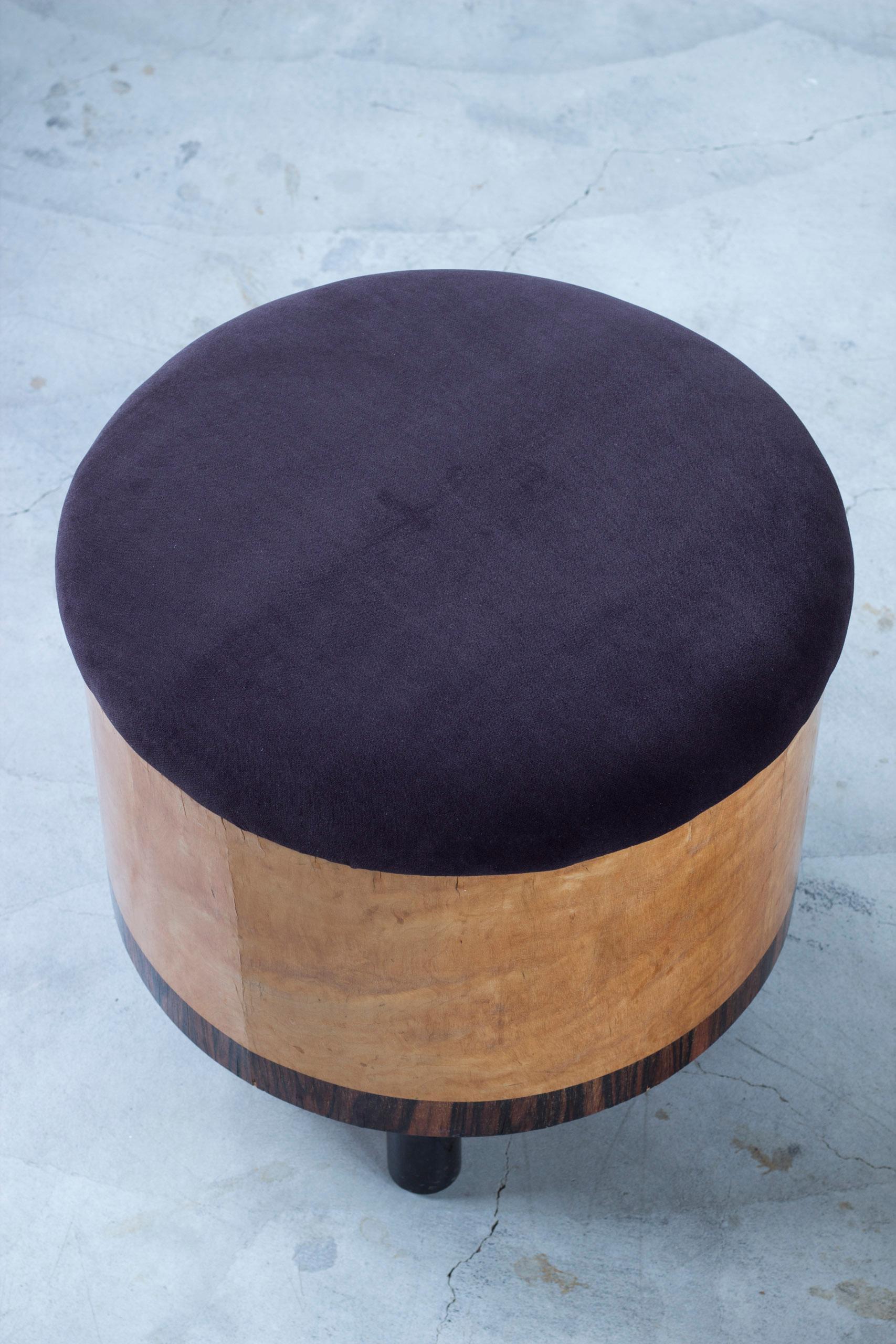 Velvet and Zebrano Art Deco Ottoman in the style of Otto Schulz, Sweden 1920-30s en Bueno estado para la venta en Hägersten, SE