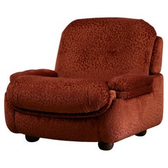 Fauteuil en velours avec pieds arrondis en bois, 1970