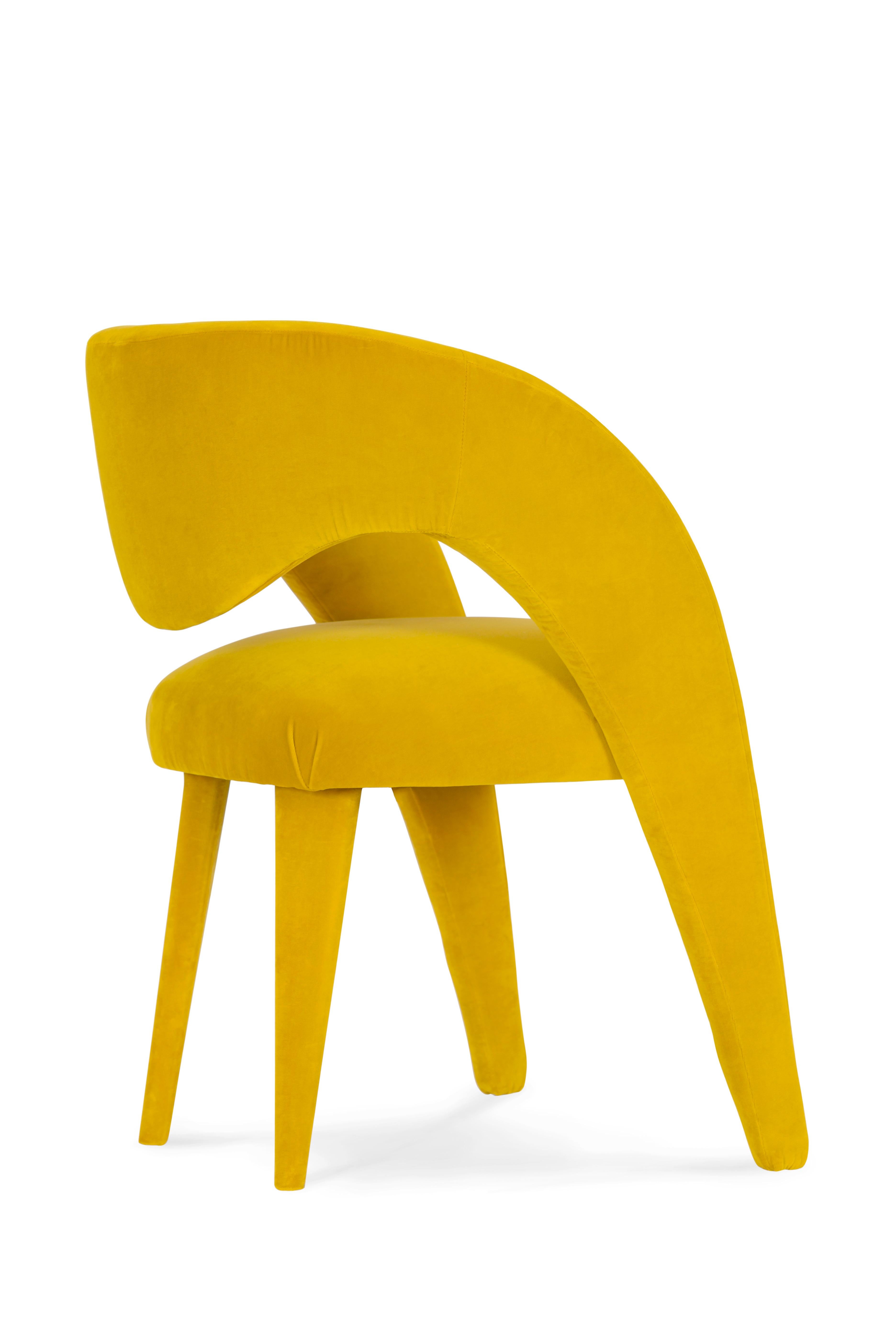 Velvet Chair w/arms laurence M by Green Apple
Dimensions: H 81 x W 56 x D 55 cm
Materials: wood, velvet.

Wooden chair with armrests fully upholstered in yellow cotton velvet.

Greenapple is one of Europe's most desirable furniture brands,