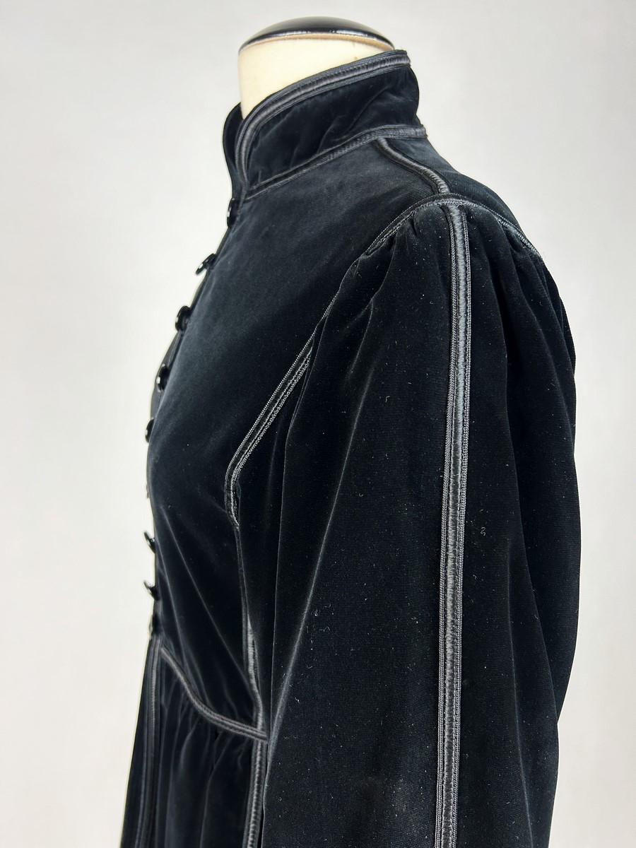 Velvet coat by Yves Saint Laurent Rive Gauche - Ballets Russes Opera collection For Sale 5