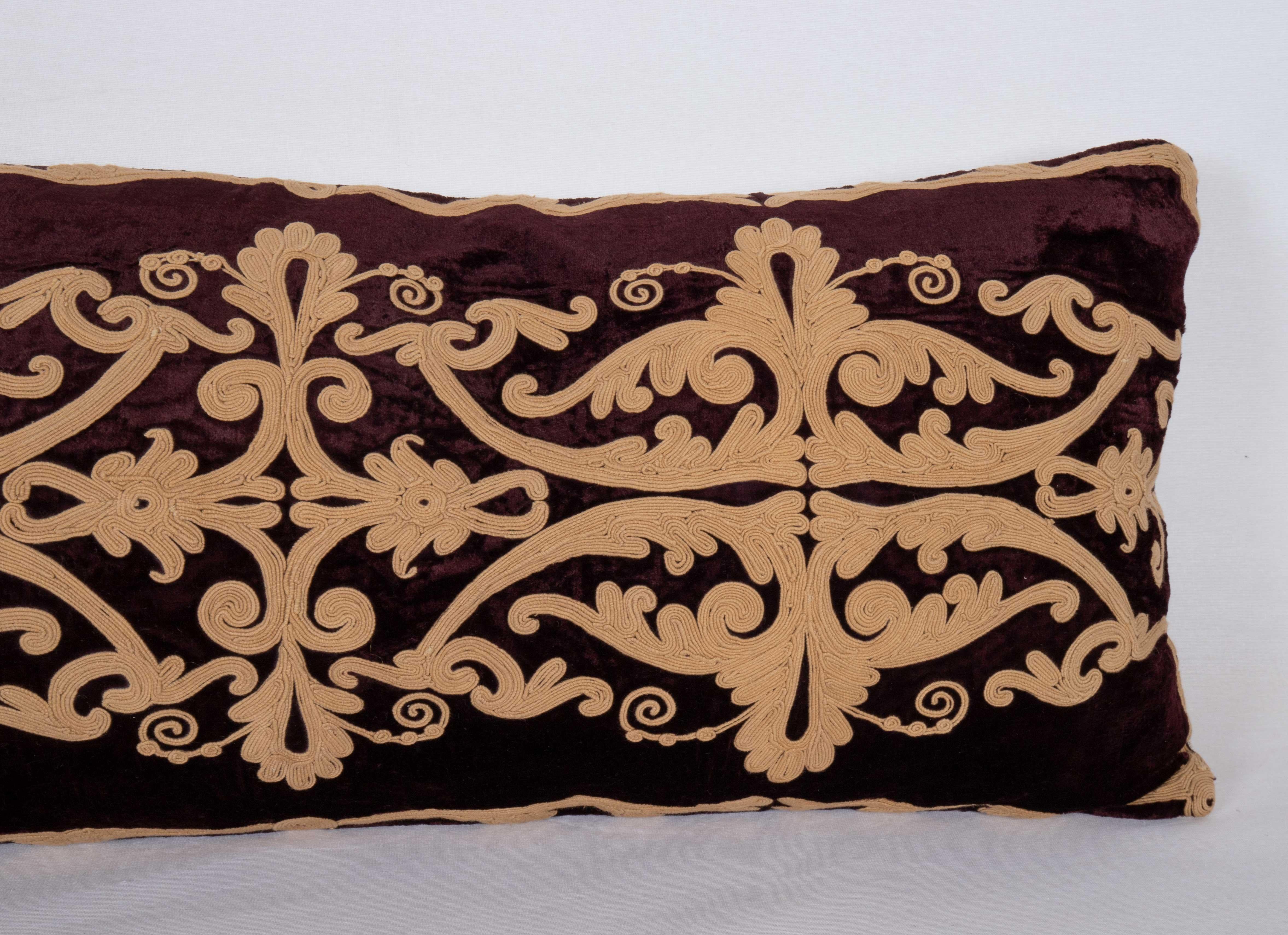 Velvet Couched Embroidery Body Pillow, Early 20yj C. In Good Condition In Istanbul, TR