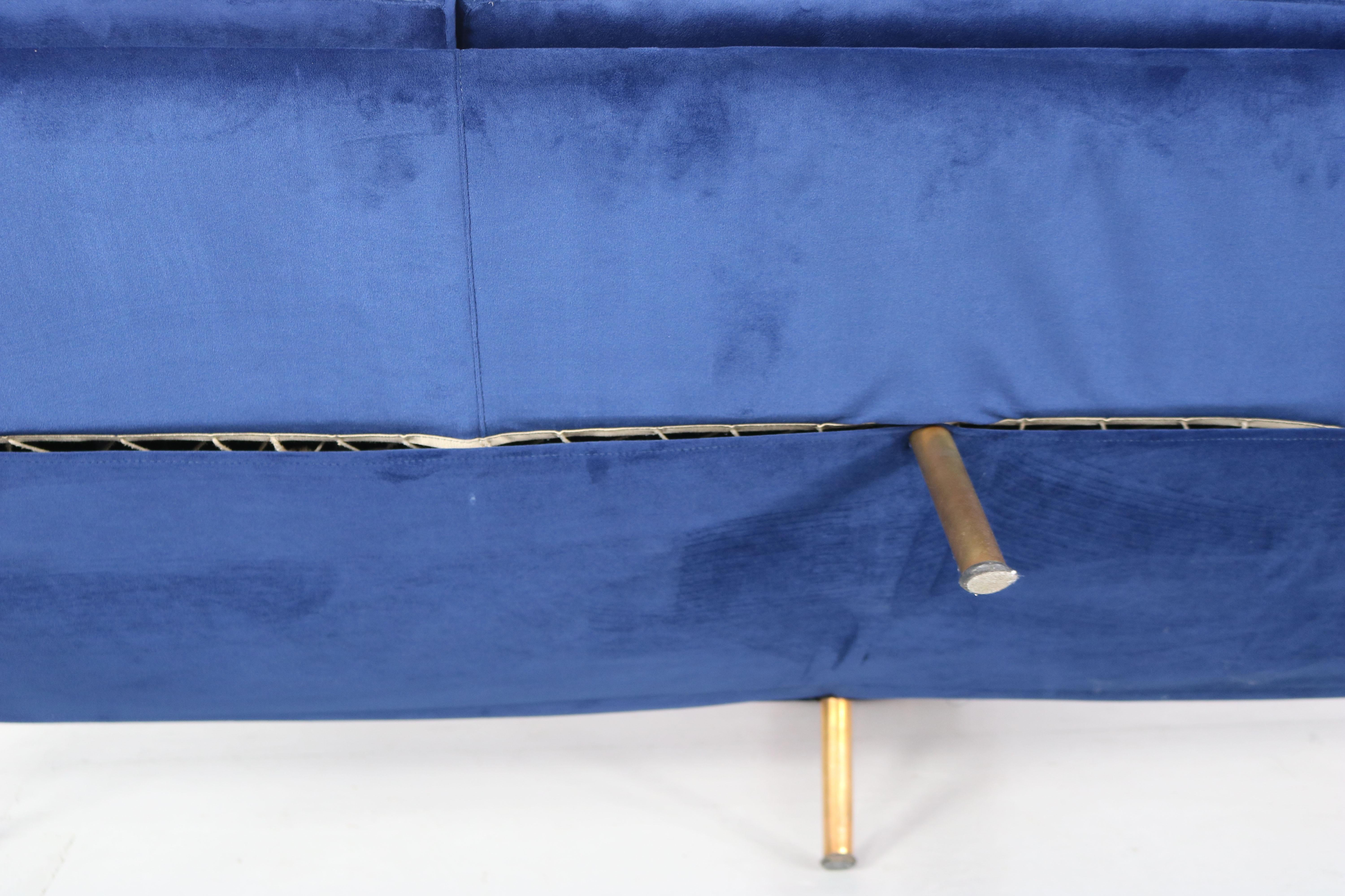 Velvet Deep Blue Three-Seat Sofa Model “Triennale”, Marco Zanuso, Arflex, 1956 For Sale 6