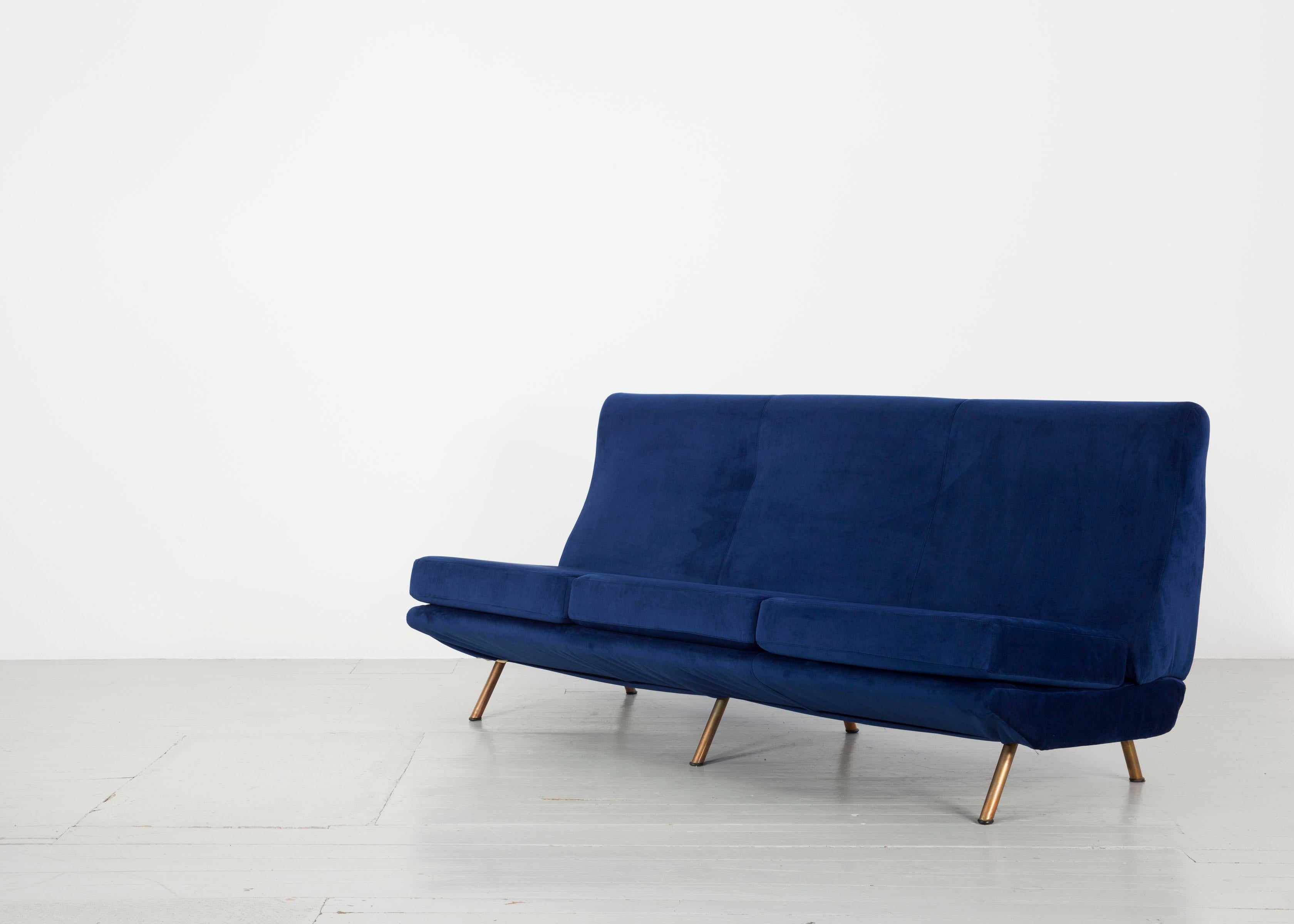Velvet Deep Blue Three-Seat Sofa Model “Triennale”, Marco Zanuso, Arflex, 1956 For Sale 2
