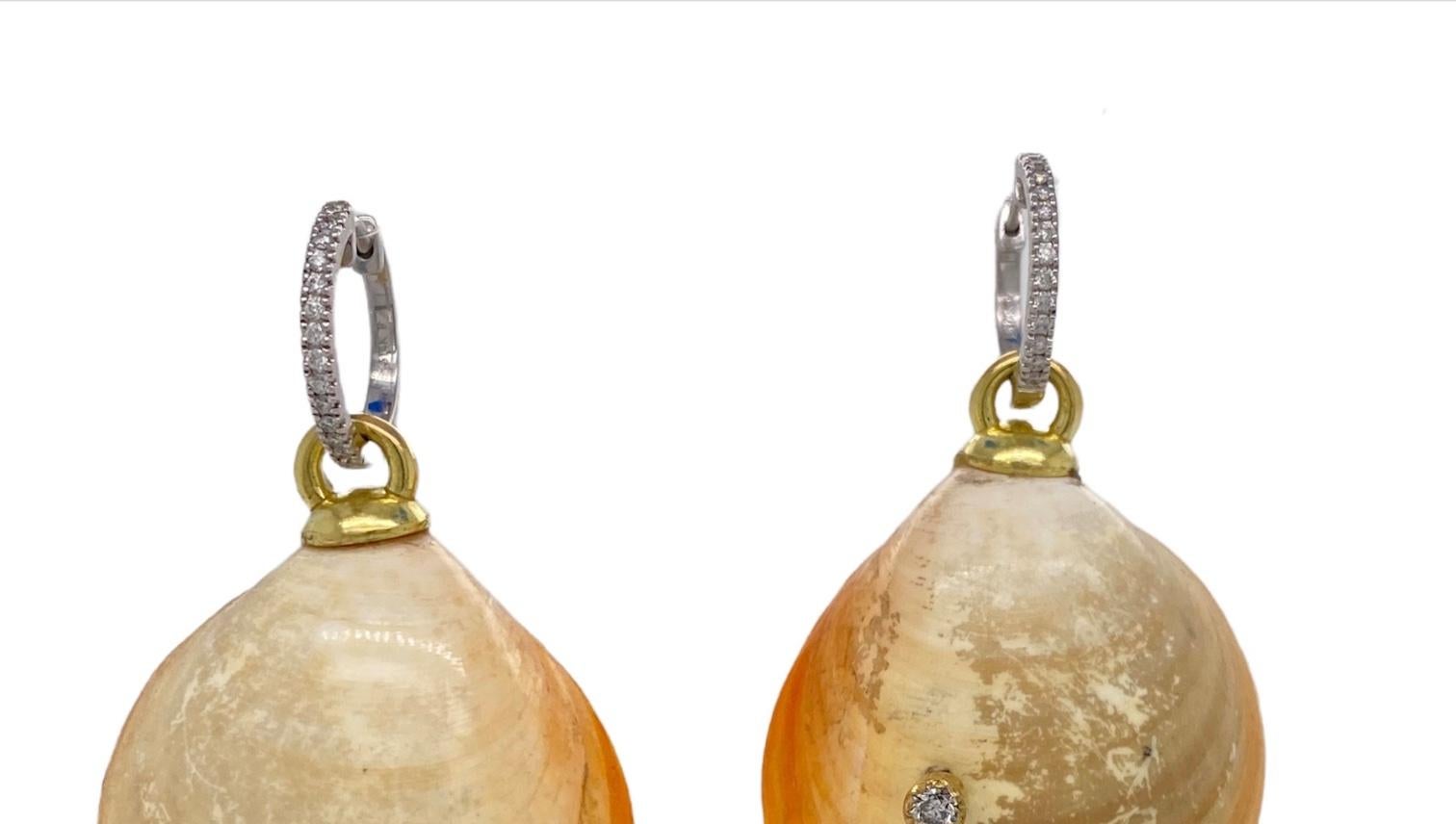 Brilliant Cut Velvet Egg Cockles with 18k Yellow Gold with Diamond Earrings For Sale