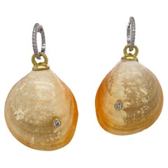 Velvet Egg Cockles with 18k Yellow Gold with Diamond Earrings