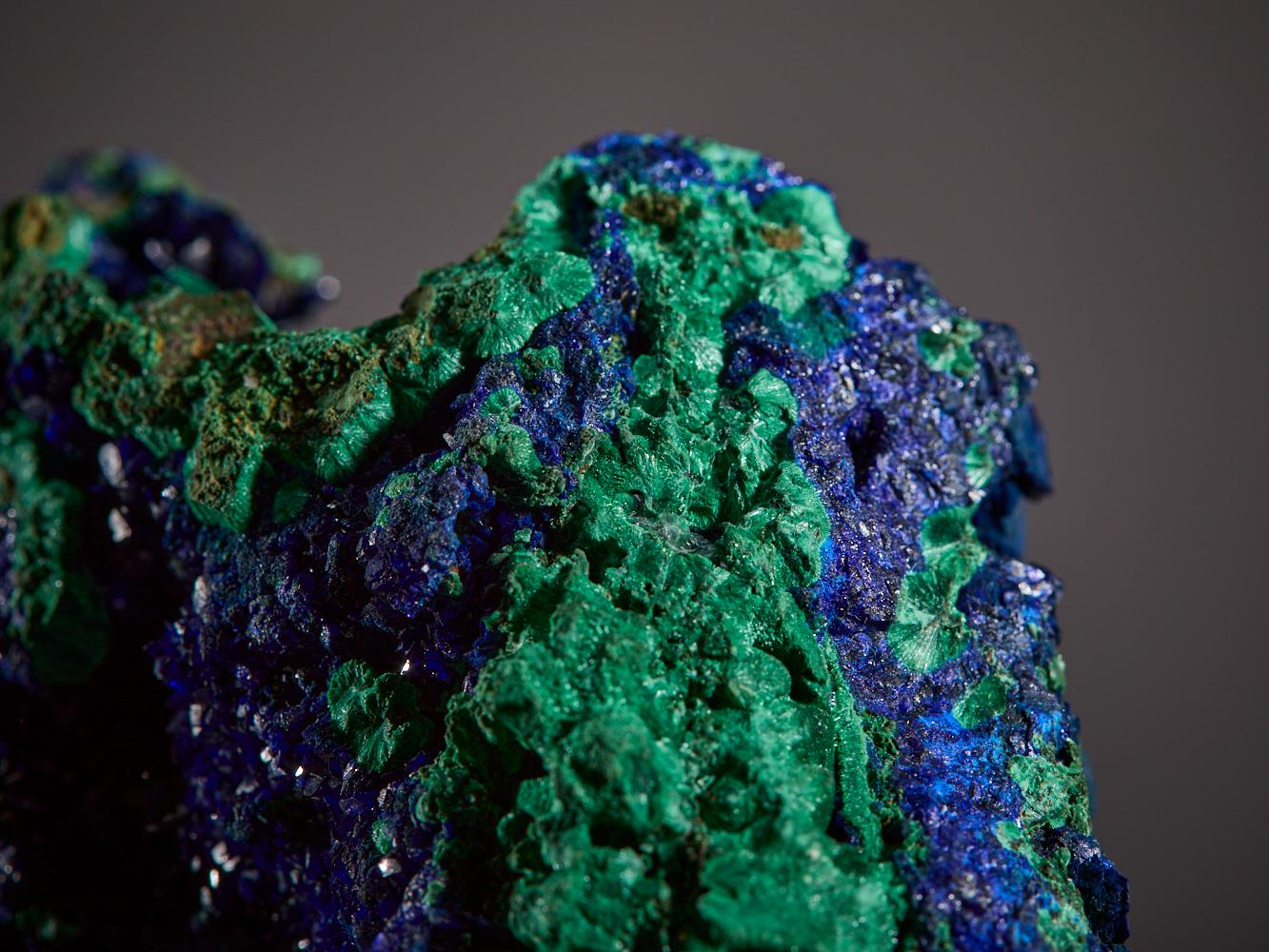 Fusione vellutata di azzurrite e malachite in vendita 4