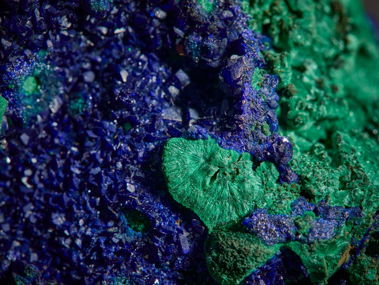 Fusione vellutata di azzurrite e malachite in vendita 13