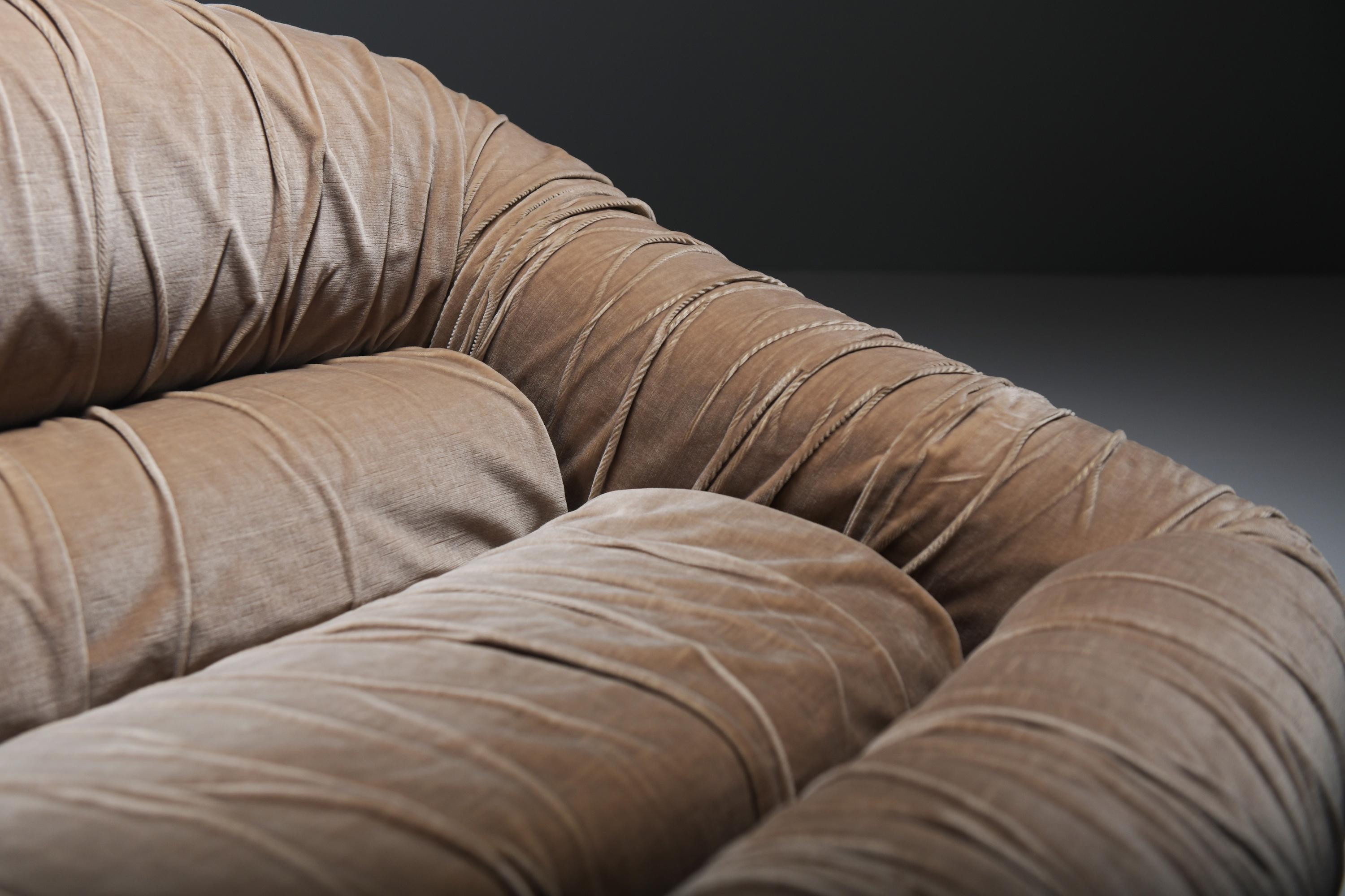 Velvet lounge sofa by De Pas D’Urbino Lomazzi for Dall’Oca 11