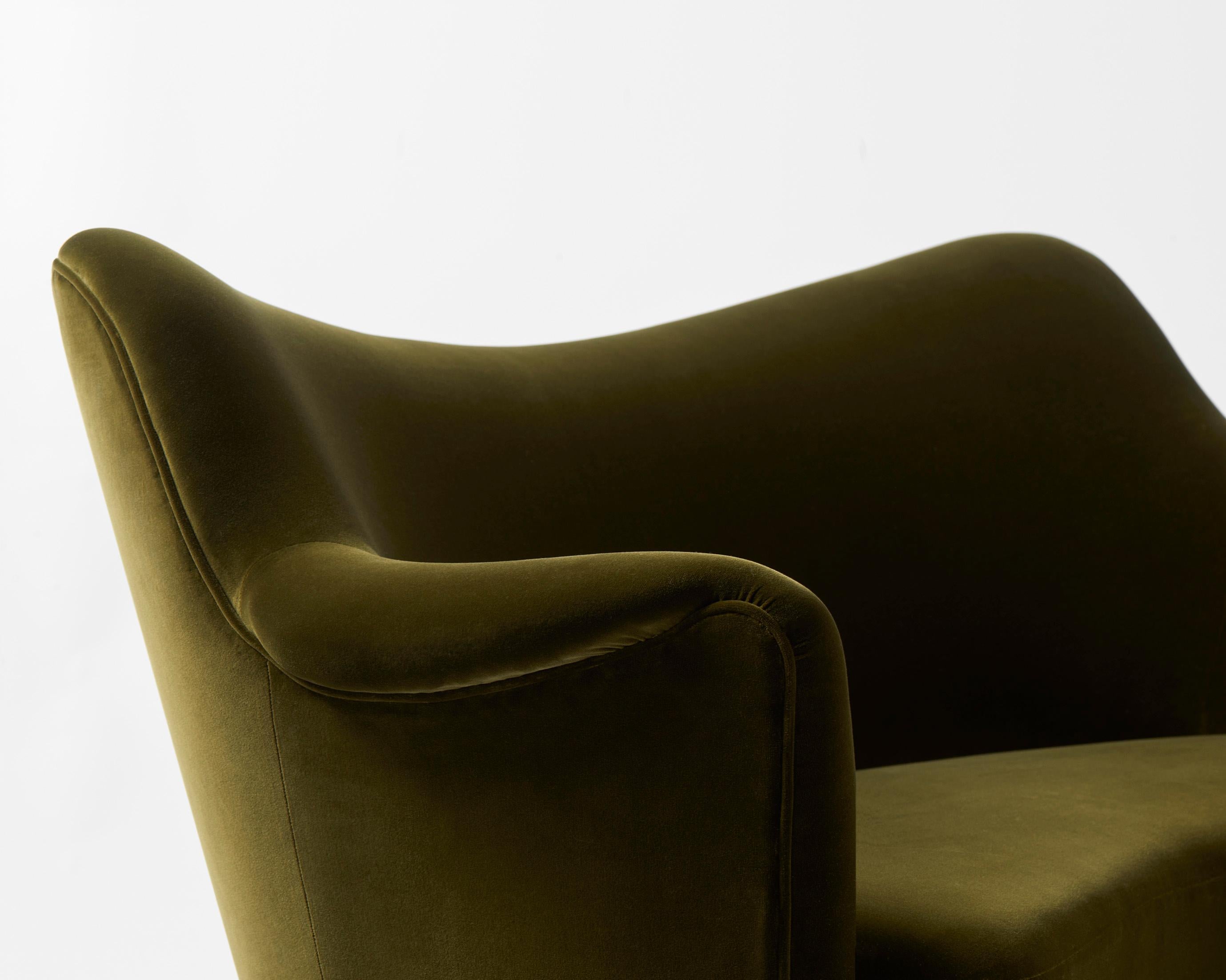 Samt-Liebes-Sofa von Alfred Christensen um 1950 (Schaffell und Schafleder) im Angebot