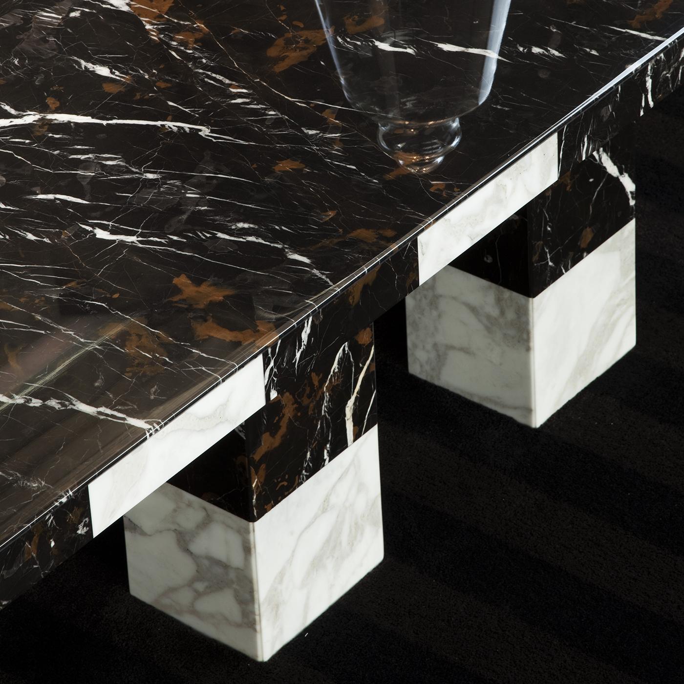 Velvet Marble Dining Table by Giorgio Soressi In New Condition In Milan, IT