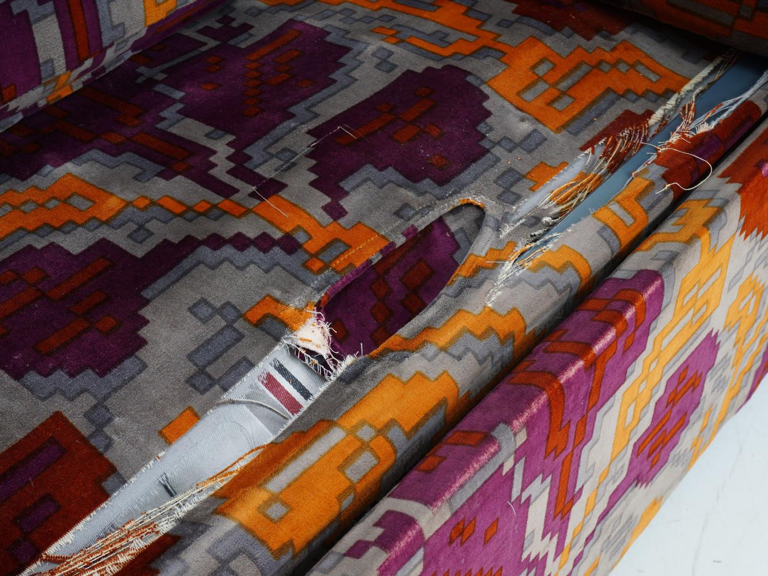 sofa estampado vintage