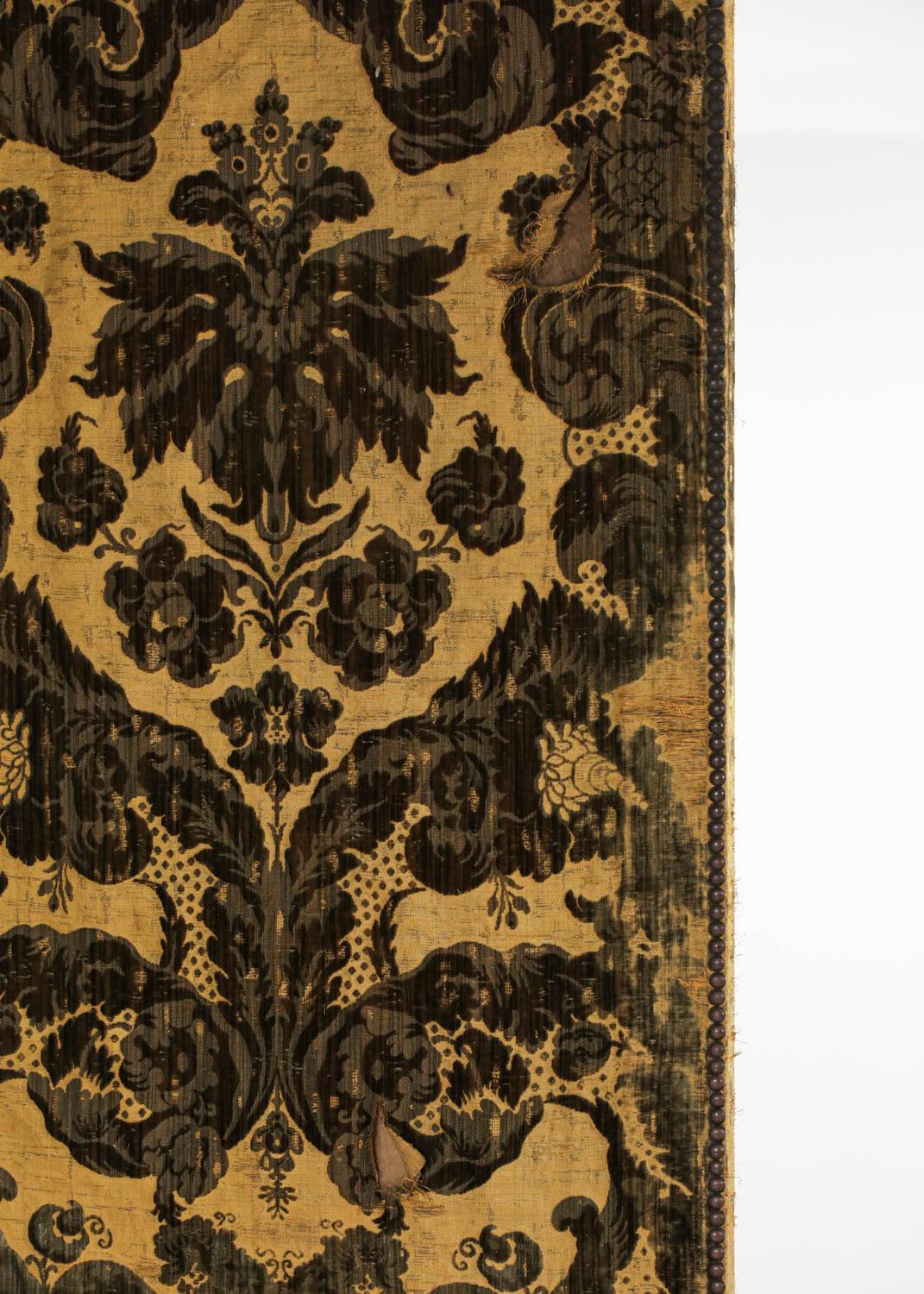 Velvet screen from the 30's / 40's French gold and black - G329 2