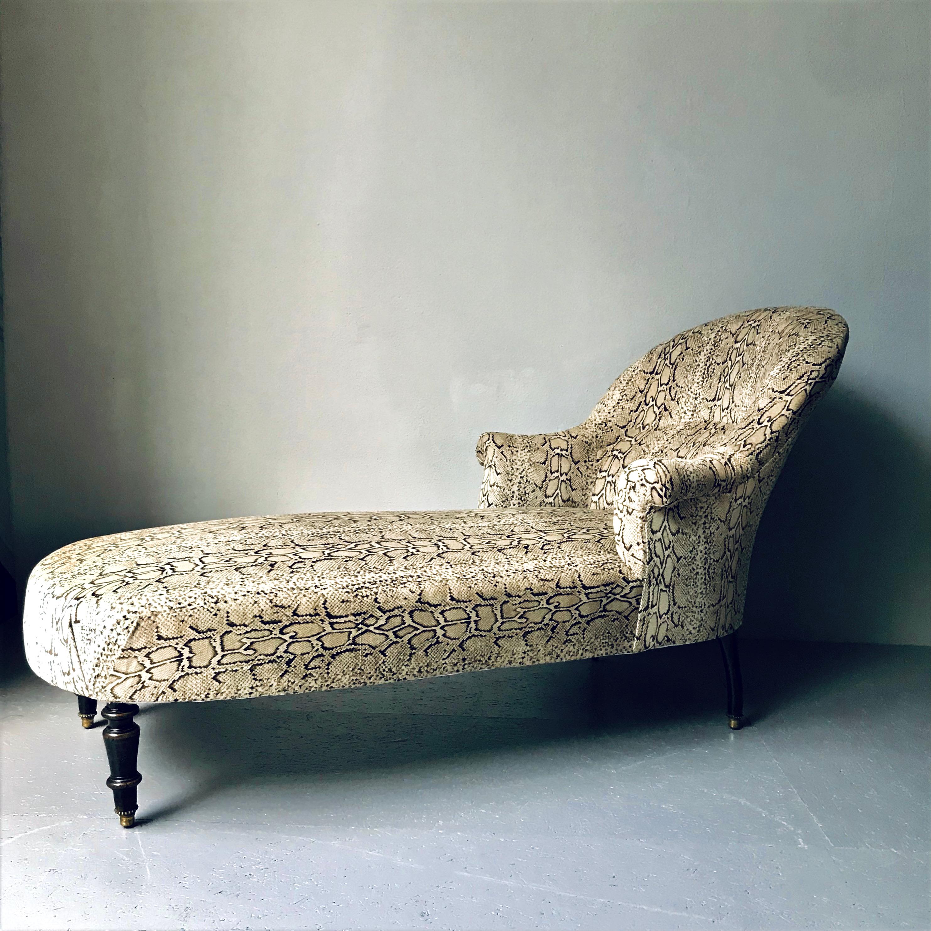 Welcome to the roaring 1920's. This one of a kind vintage French chaise longue has been traditionally reupholstered and brought back to life. With it's elegant long lines, double armrests and silk blended velvet it ensures the perfect seat comfort.