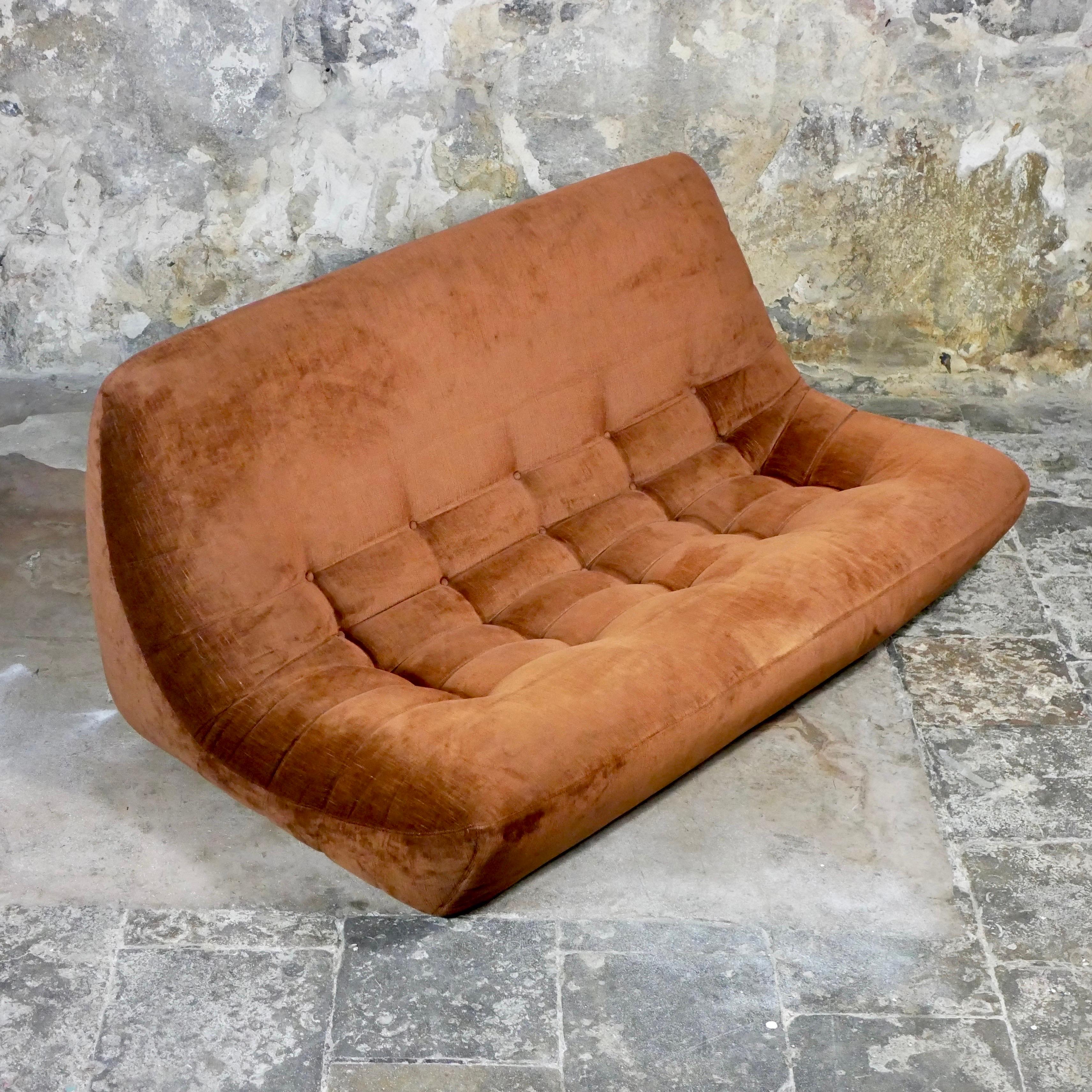 Velvet sofa and armchair lounge set made in France, 1970s 4