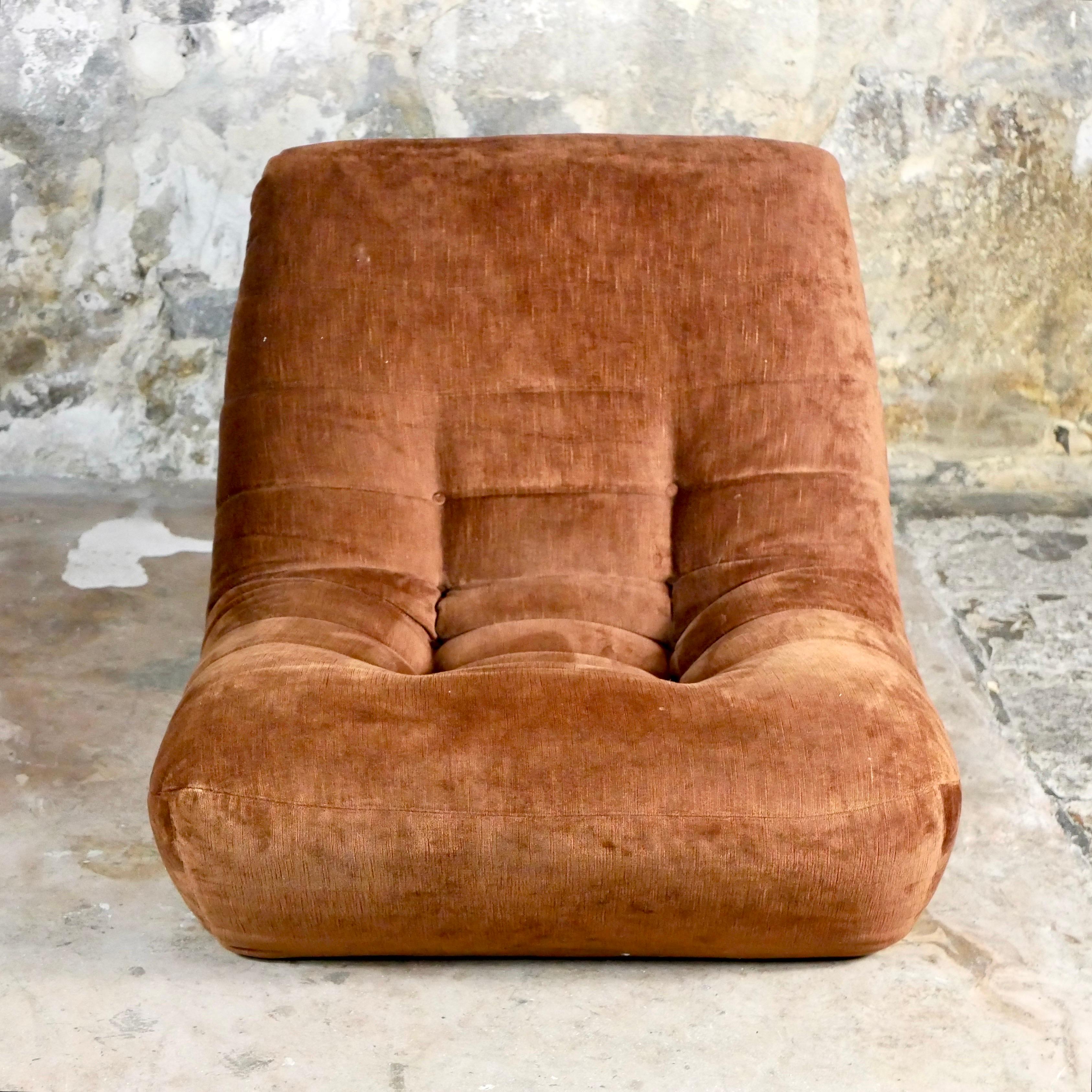 Velvet sofa and armchair lounge set made in France, 1970s 7