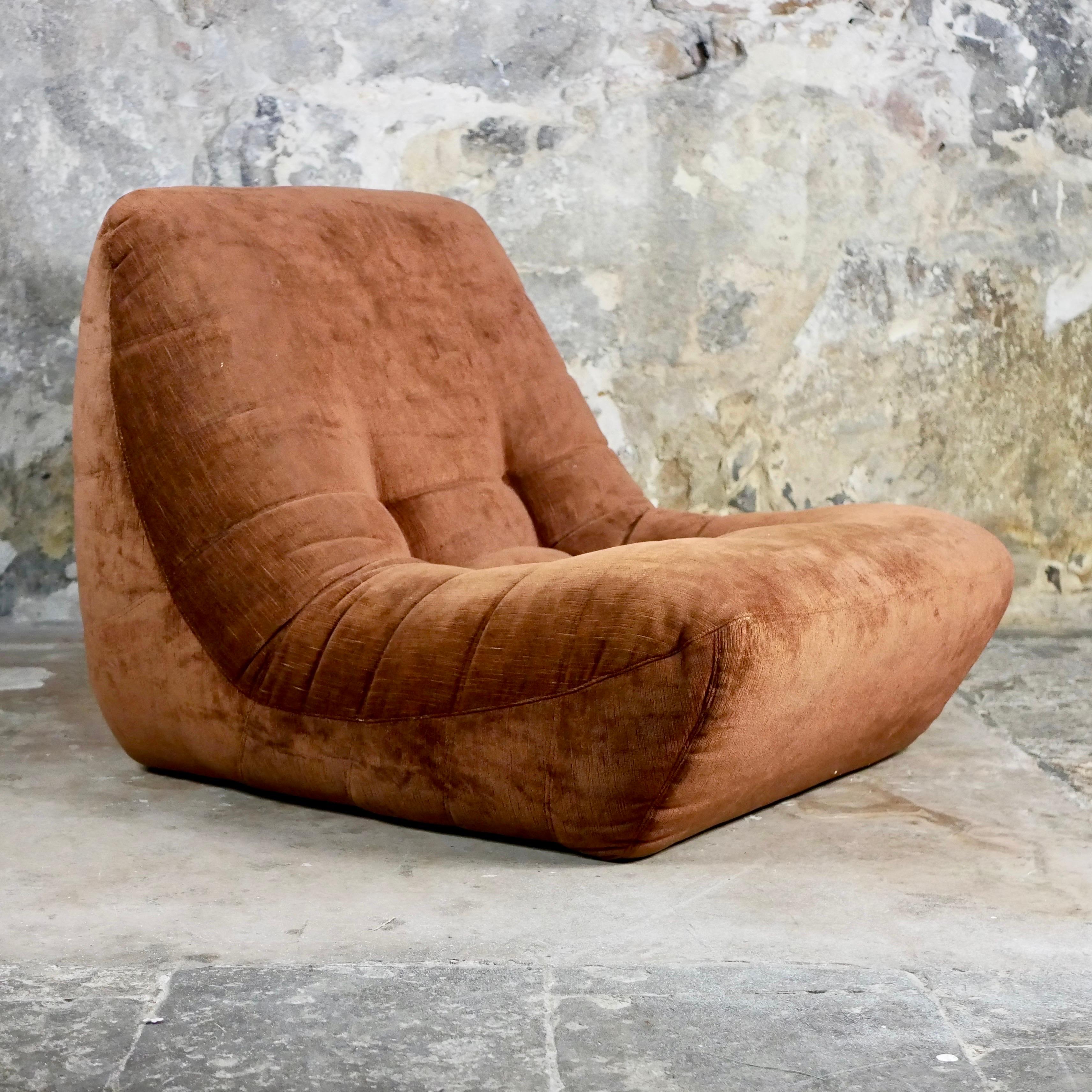Velvet sofa and armchair lounge set made in France, 1970s 9