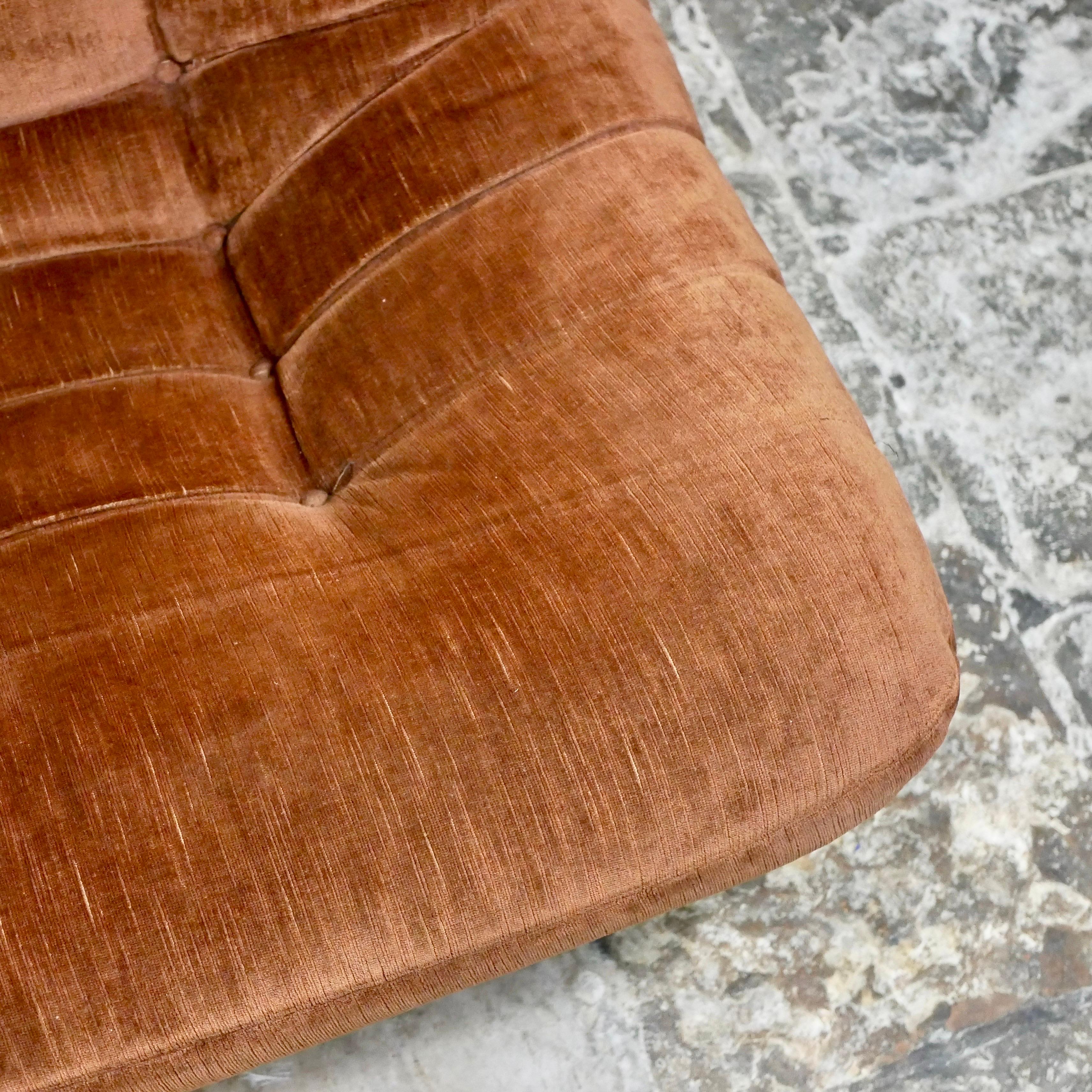 Velvet sofa and armchair lounge set made in France, 1970s In Good Condition In Lyon, FR