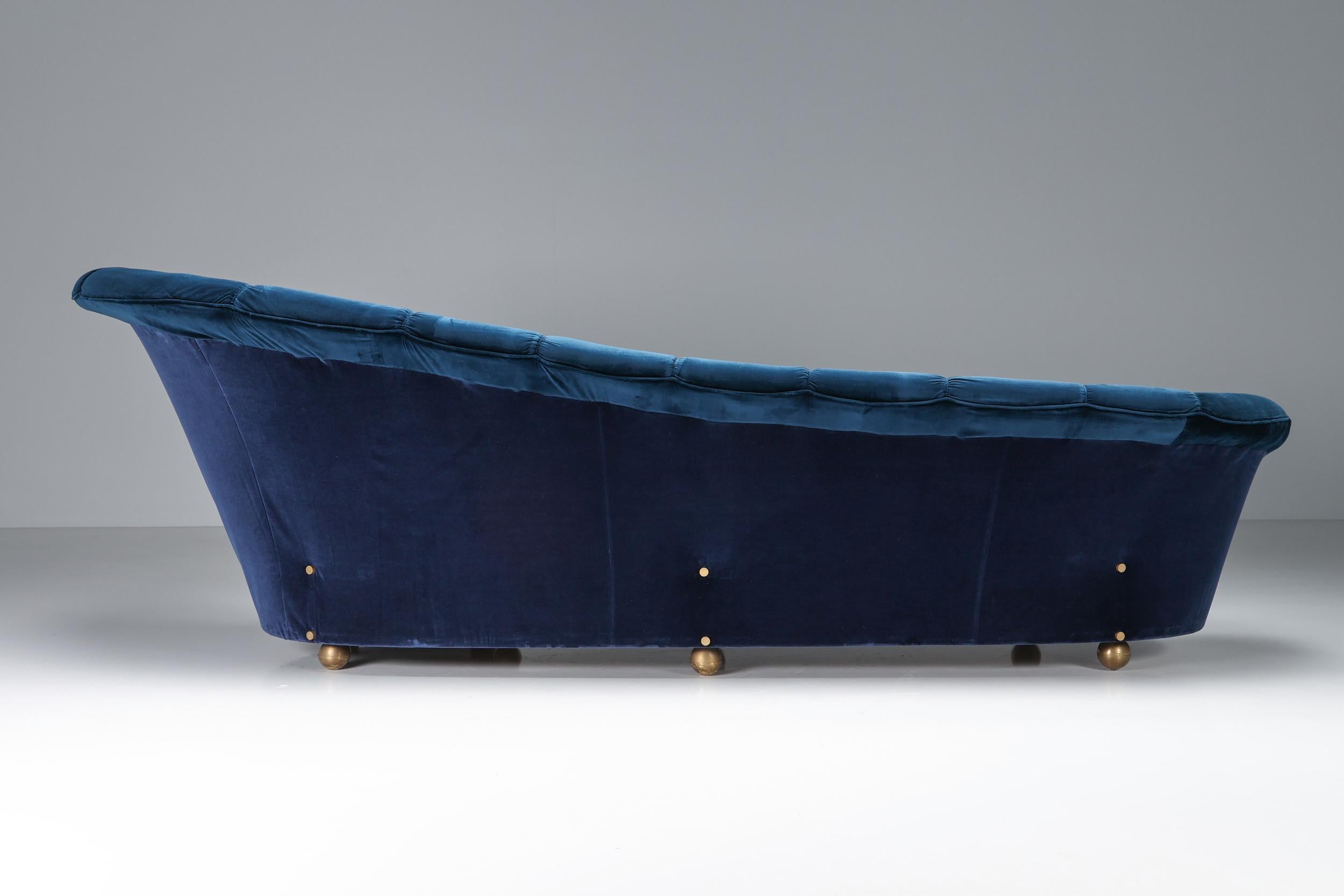 Post-Modern Velvet Sofa Attributed to Marzio Cecchi, Italian Design, Glam Canape, 1970's For Sale