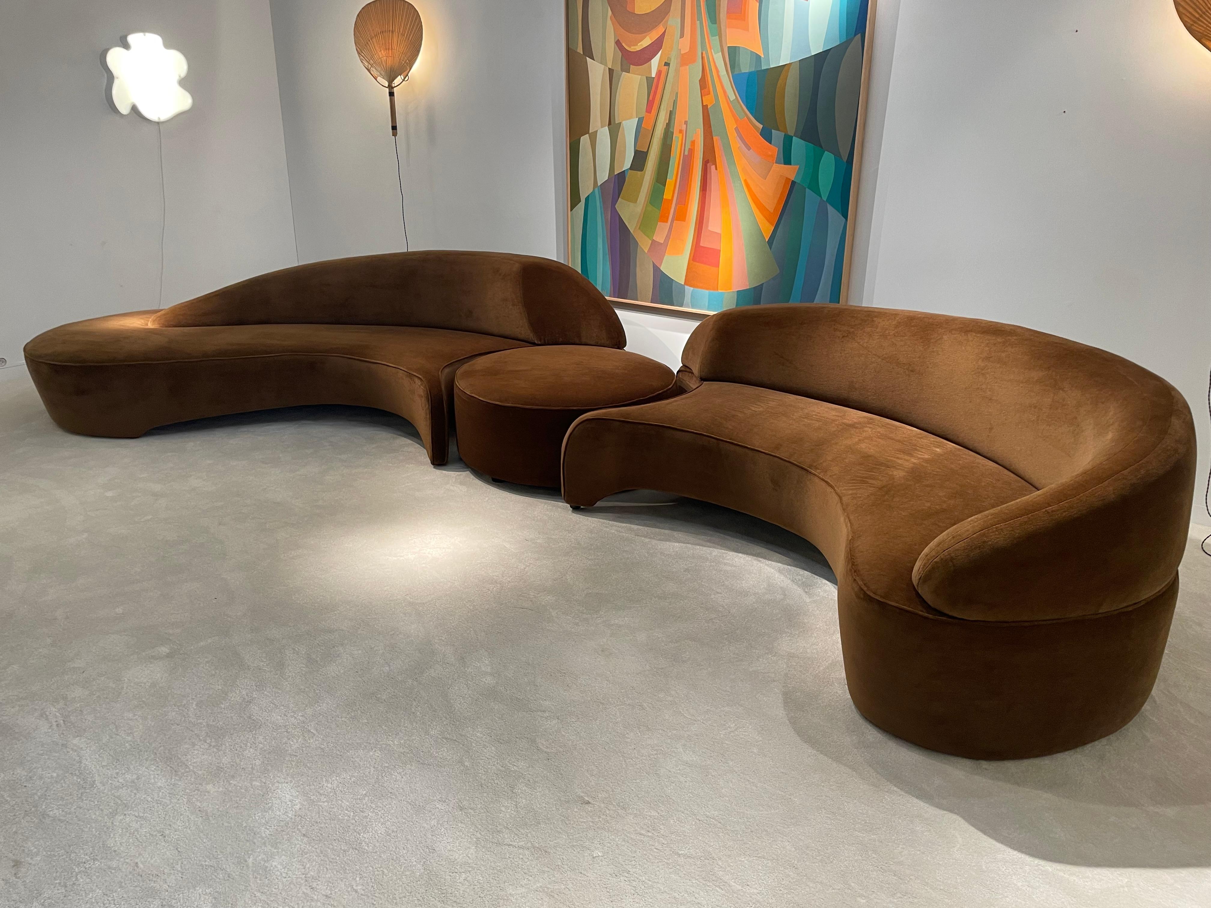 Velvet Sofa by Vladimir Kagan 5