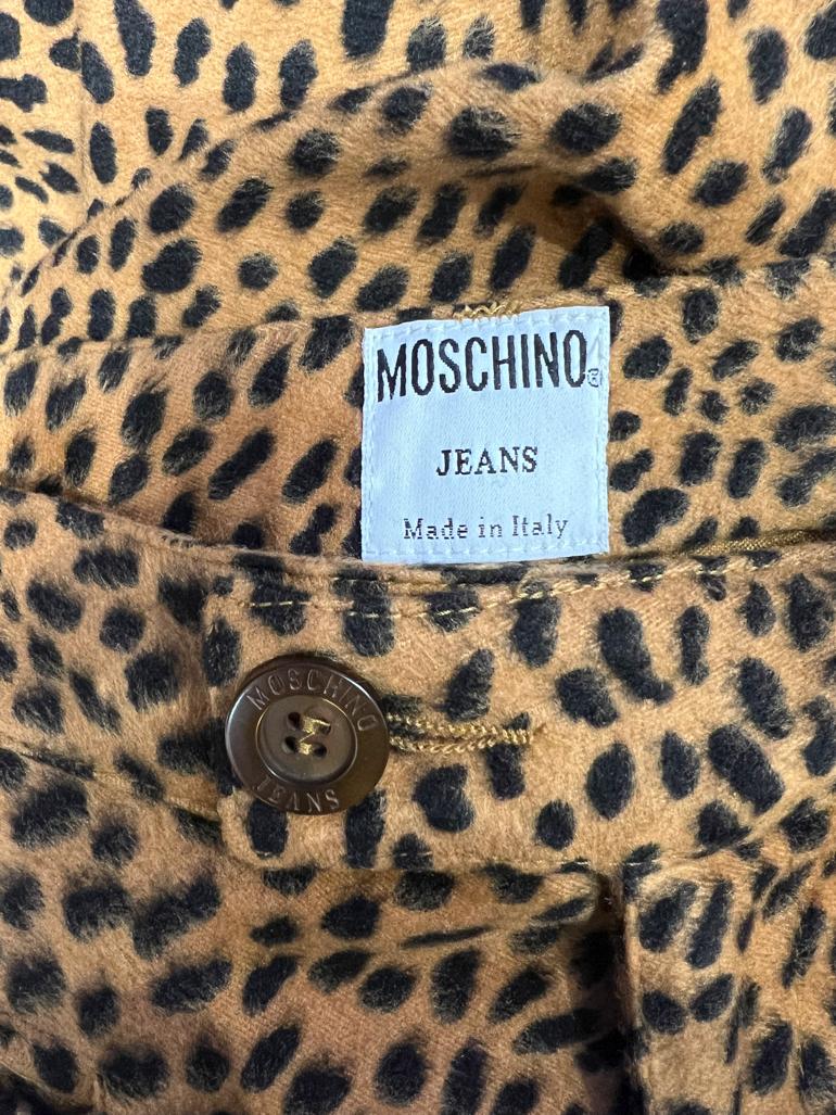 Pantaloni in velluto con stampa animalier Jeans Moschino Jeans in vendita 1