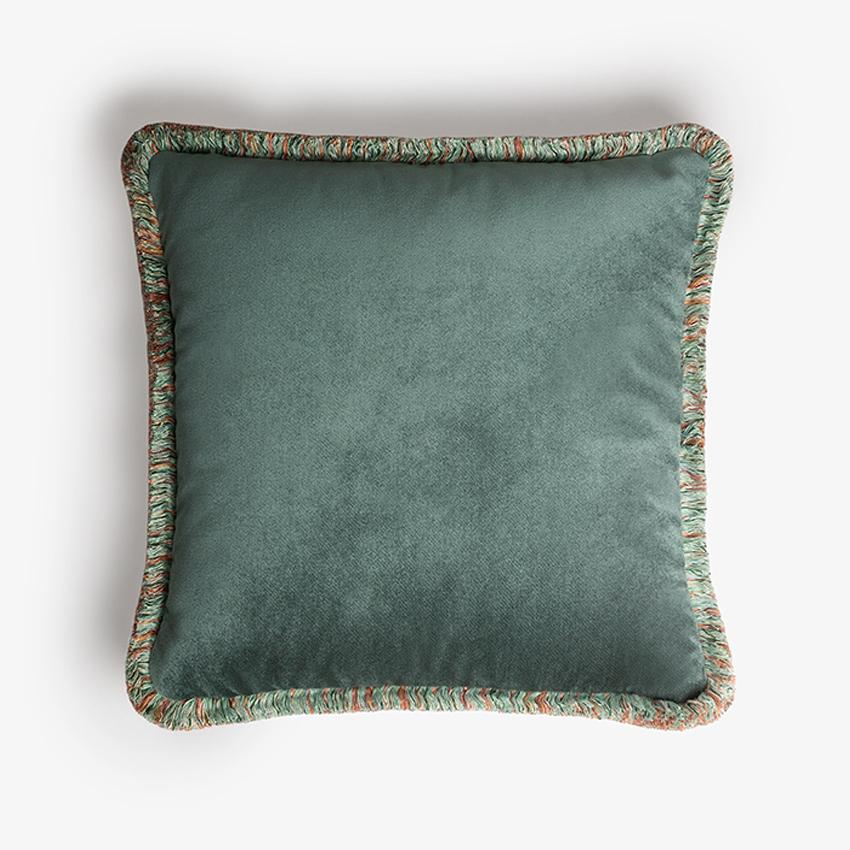 Esta nueva edición se centra en que el color es el elemento clave, para expresar nuestro estado de ánimo y estilo. Elaborada con esmero, esta edición refinada y selecta es un equilibrio perfecto entre la precisión artesanal tradicional y el