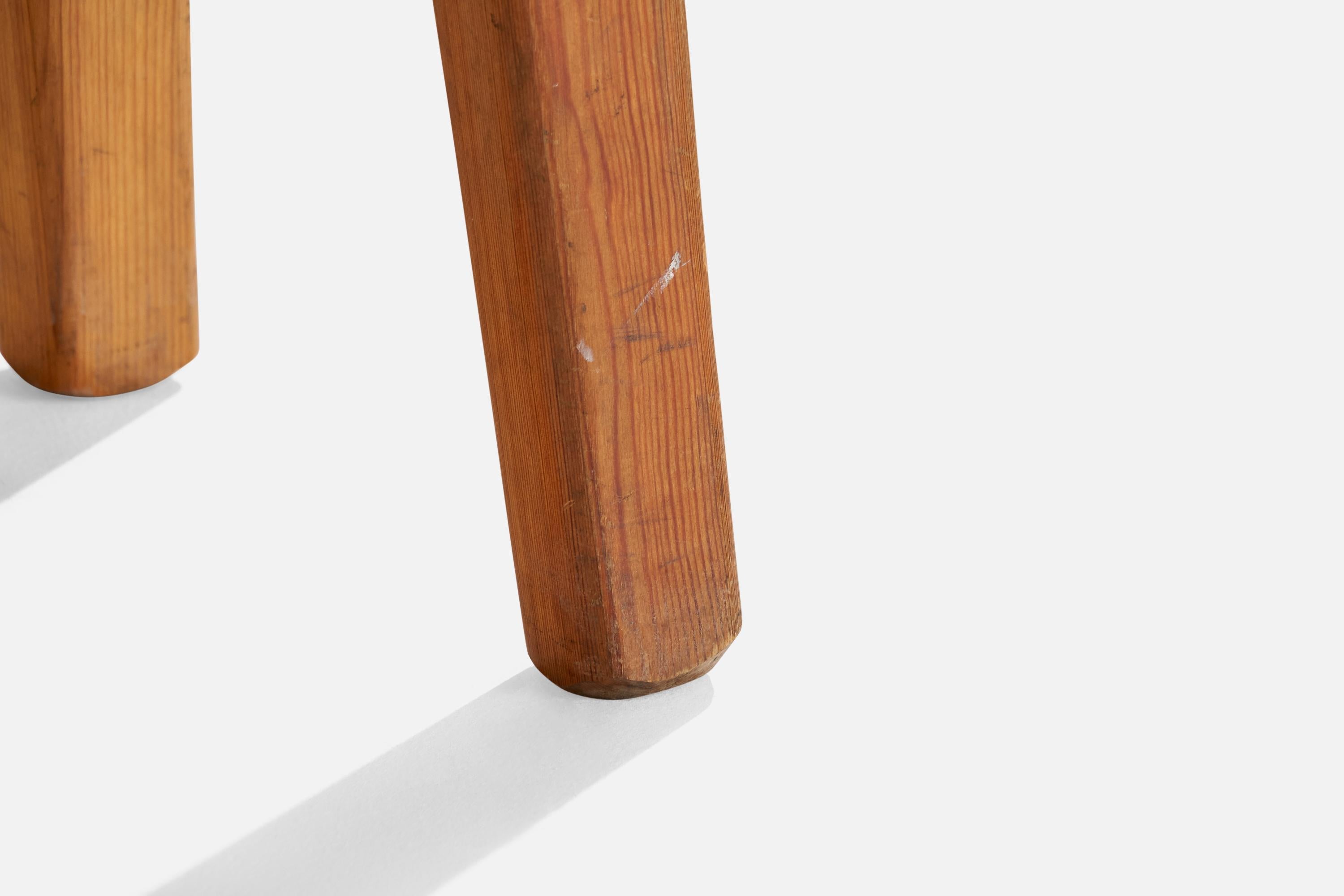Tabouret Vemdalia, pin, Suède, années 1970 en vente 1