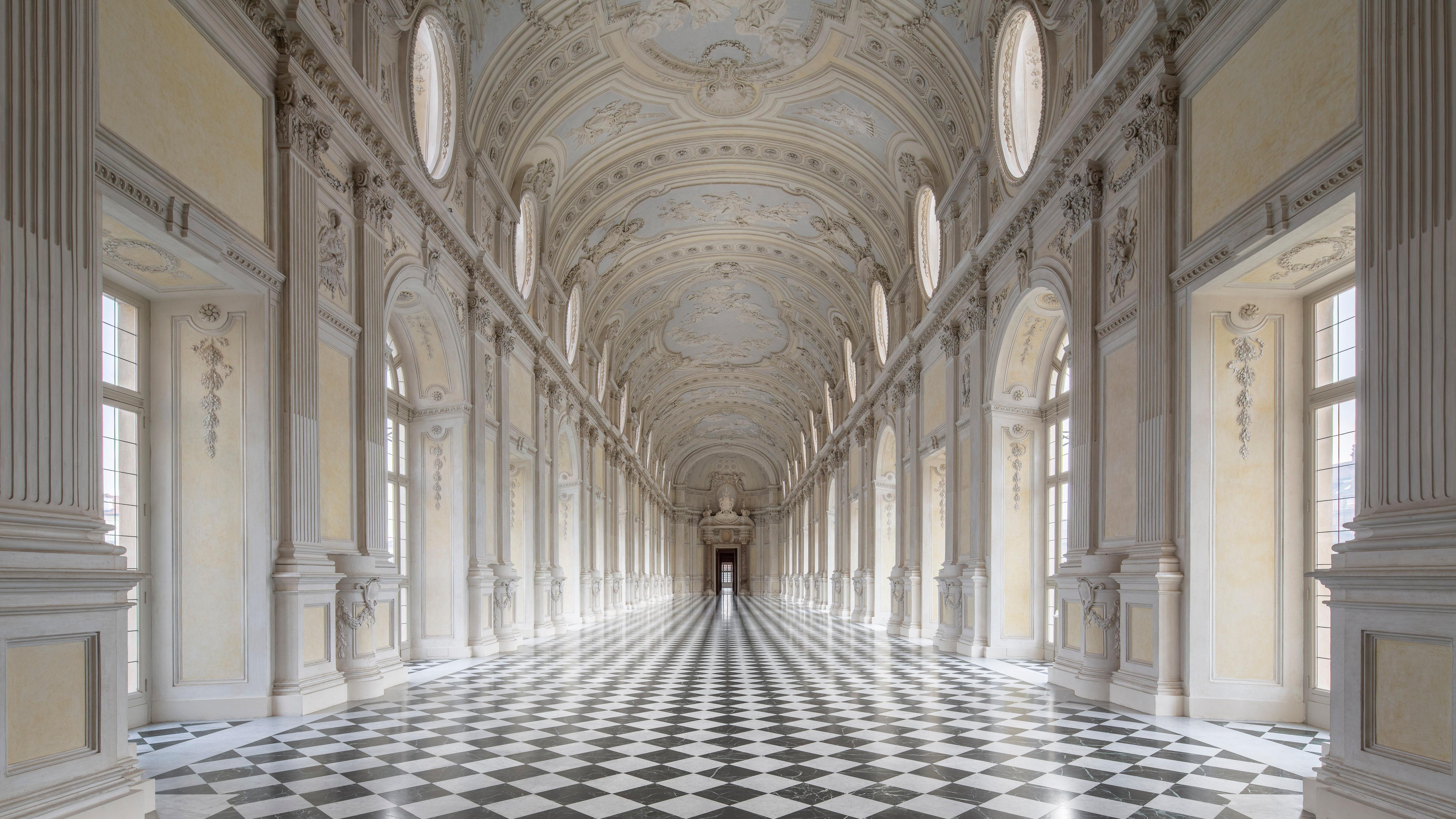 VENARIA REALE II, TORINO 2017, photo by Carlo Carossio
from series Grande Bellezza for Compendio Gallery, Roma
fuji ultra HD
edition of 10 +2 ap
Measure: 180 x 120 cm
signed and numbered on verso by the artist
Available also:
150 x 100cm; edition of