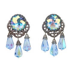 Vendome Boucles d'oreilles chandelier Aurore boréale en cristal bleu