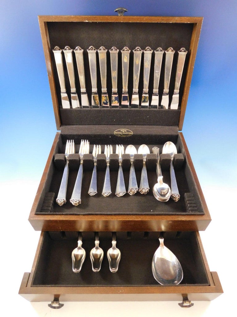 Unique Vendome by Peter Hertz Danish Scandinavian moderne sterling silver dinner flatware set of 73 pieces. This set includes:

12 knives, 8 1/2