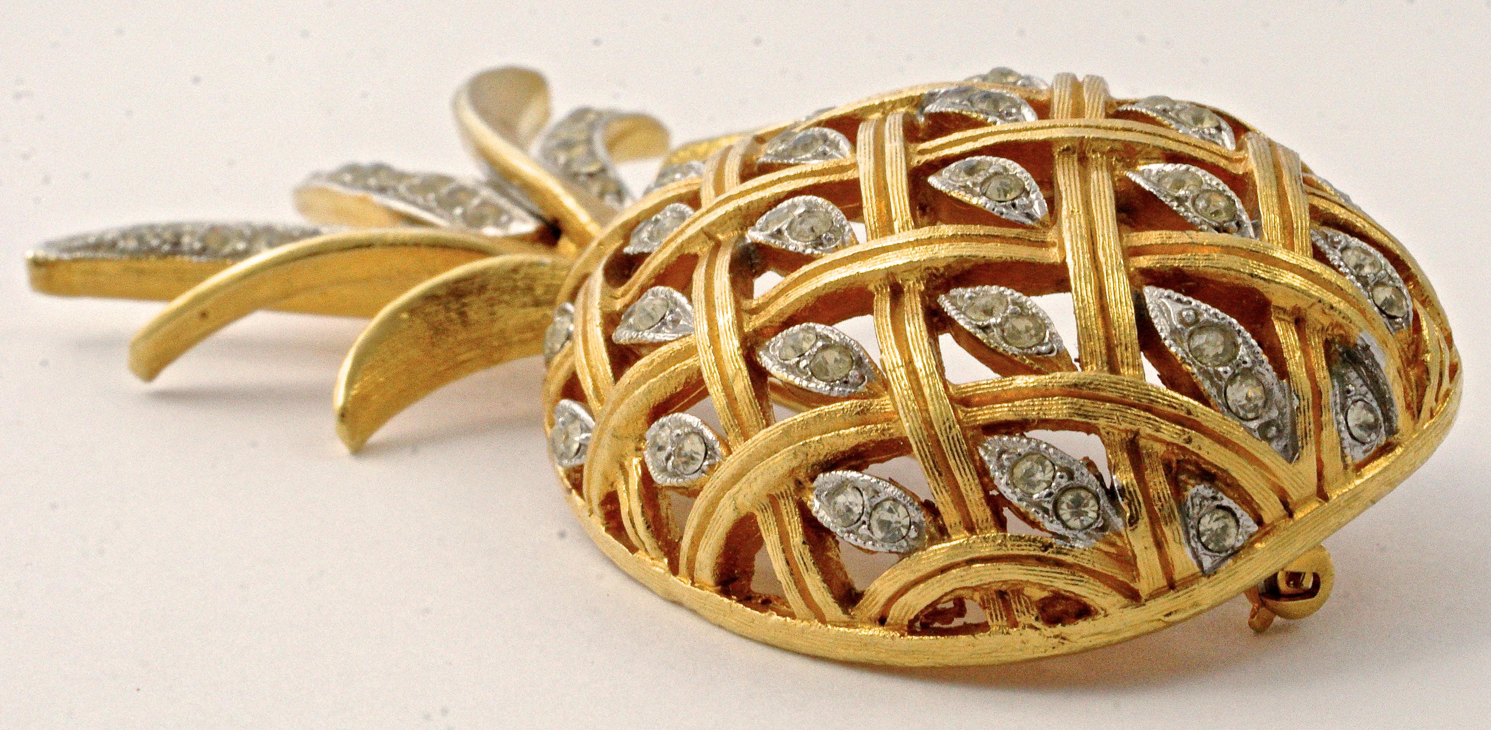 Vendome Gold Plated and Clear Rhinestones Pineapple Statement Brooch circa 1960s In Good Condition In London, GB