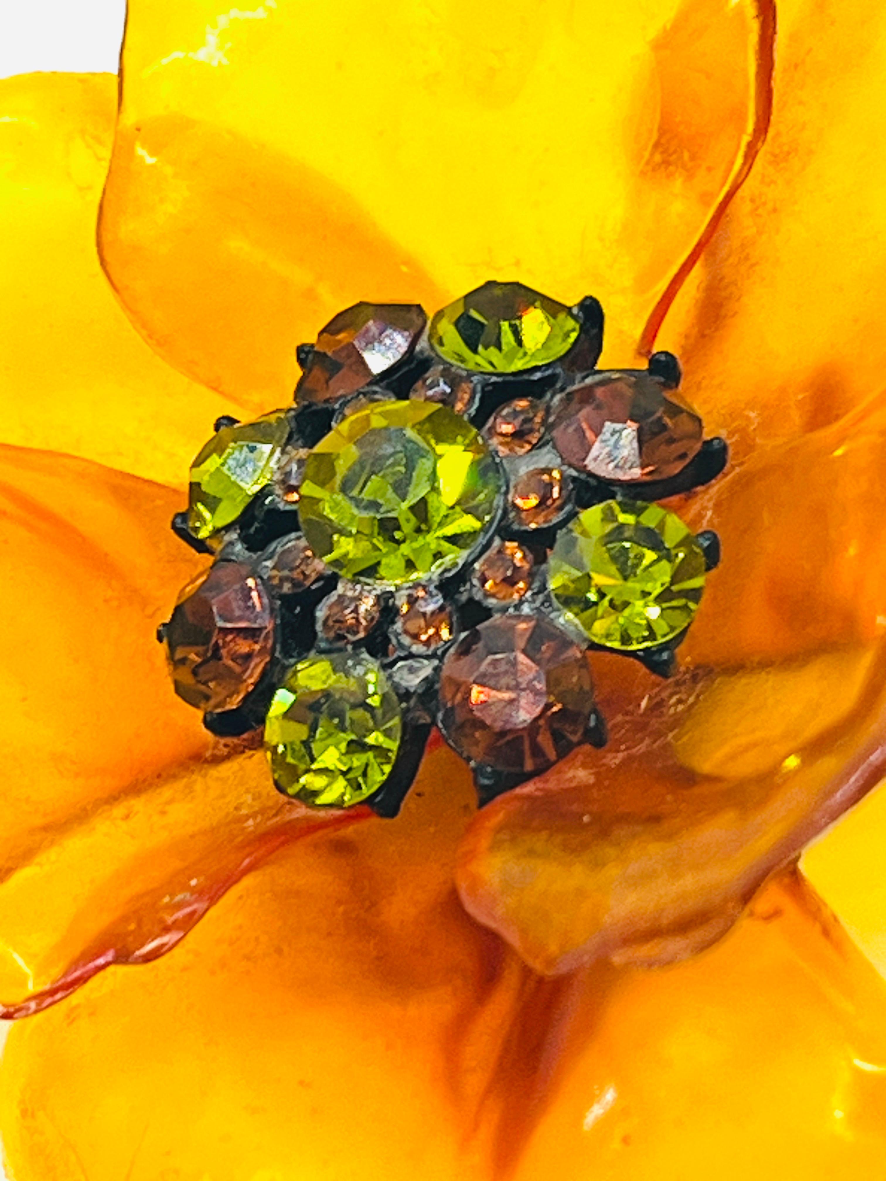 Vendome Honey Lucite Flower Brooch 2