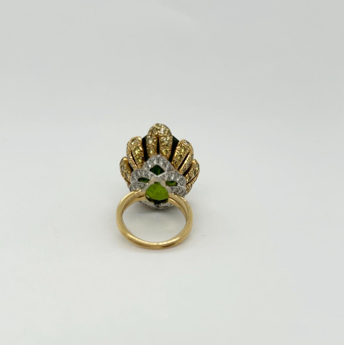 Vendura Platinum and 18k YG Peridot Ring For Sale 2