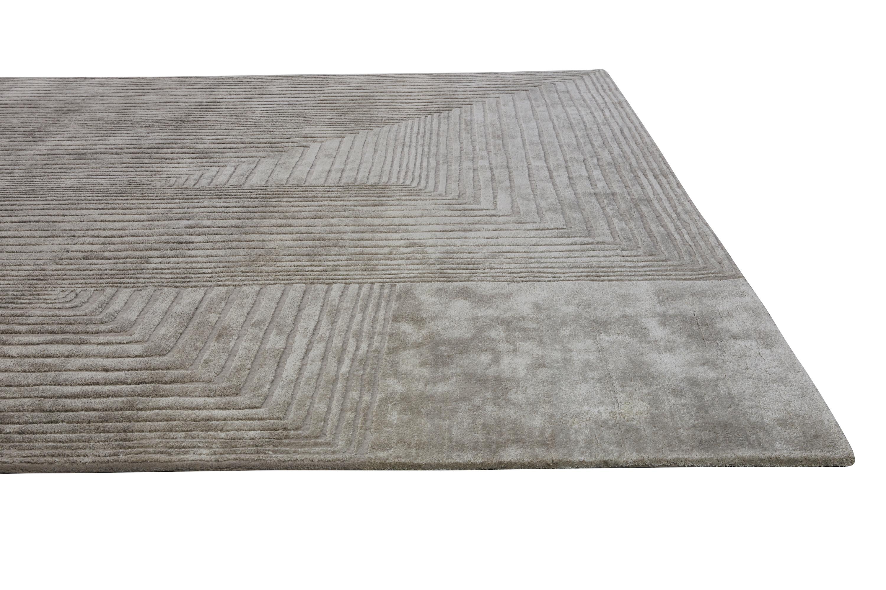 Laine VENEER - Tapis contemporain touffeté à la main en laine et soie, couleurs bleu et rouille par mains en vente