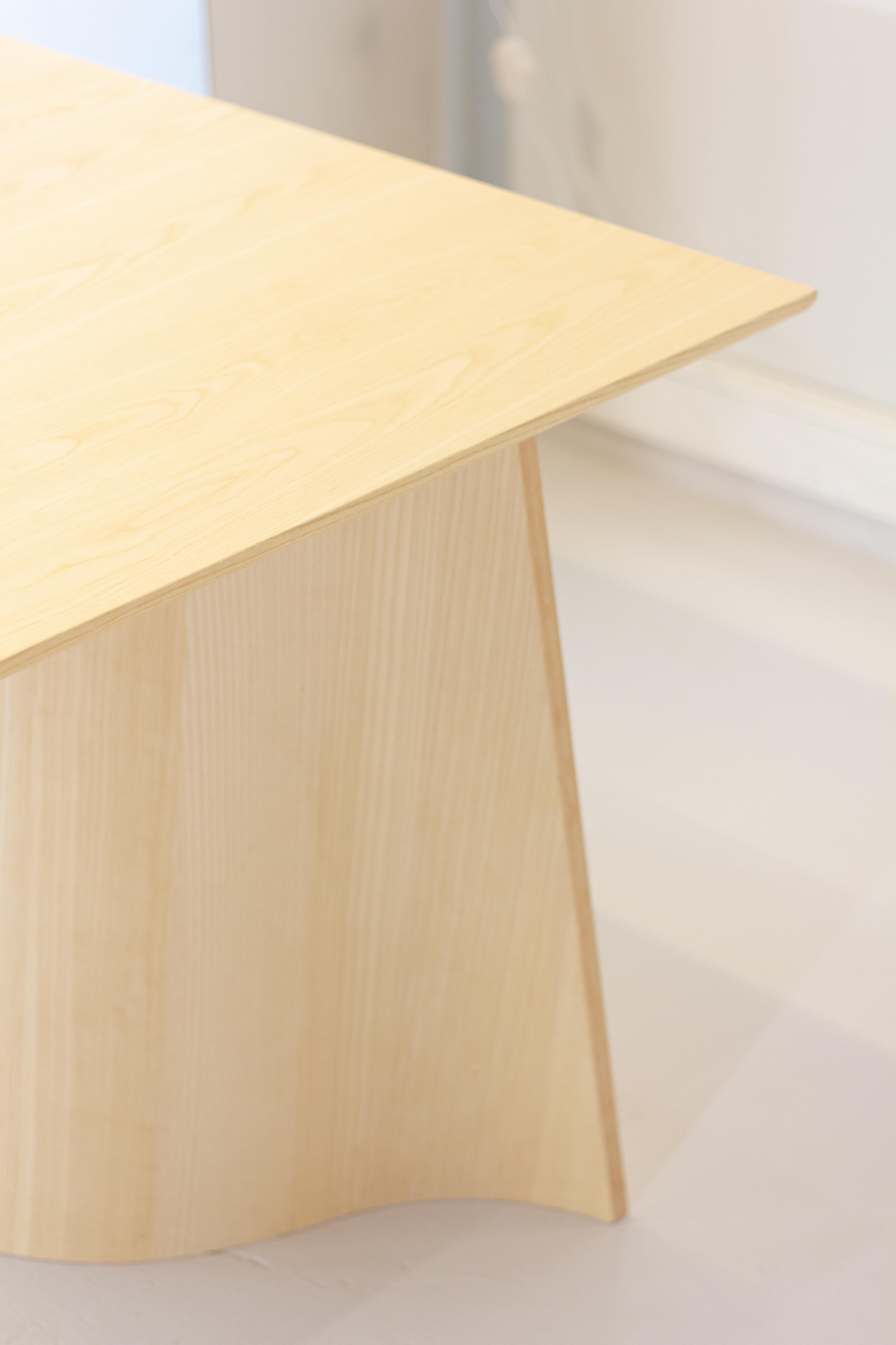 Veneer Trestle Table In New Condition For Sale In København K, 84