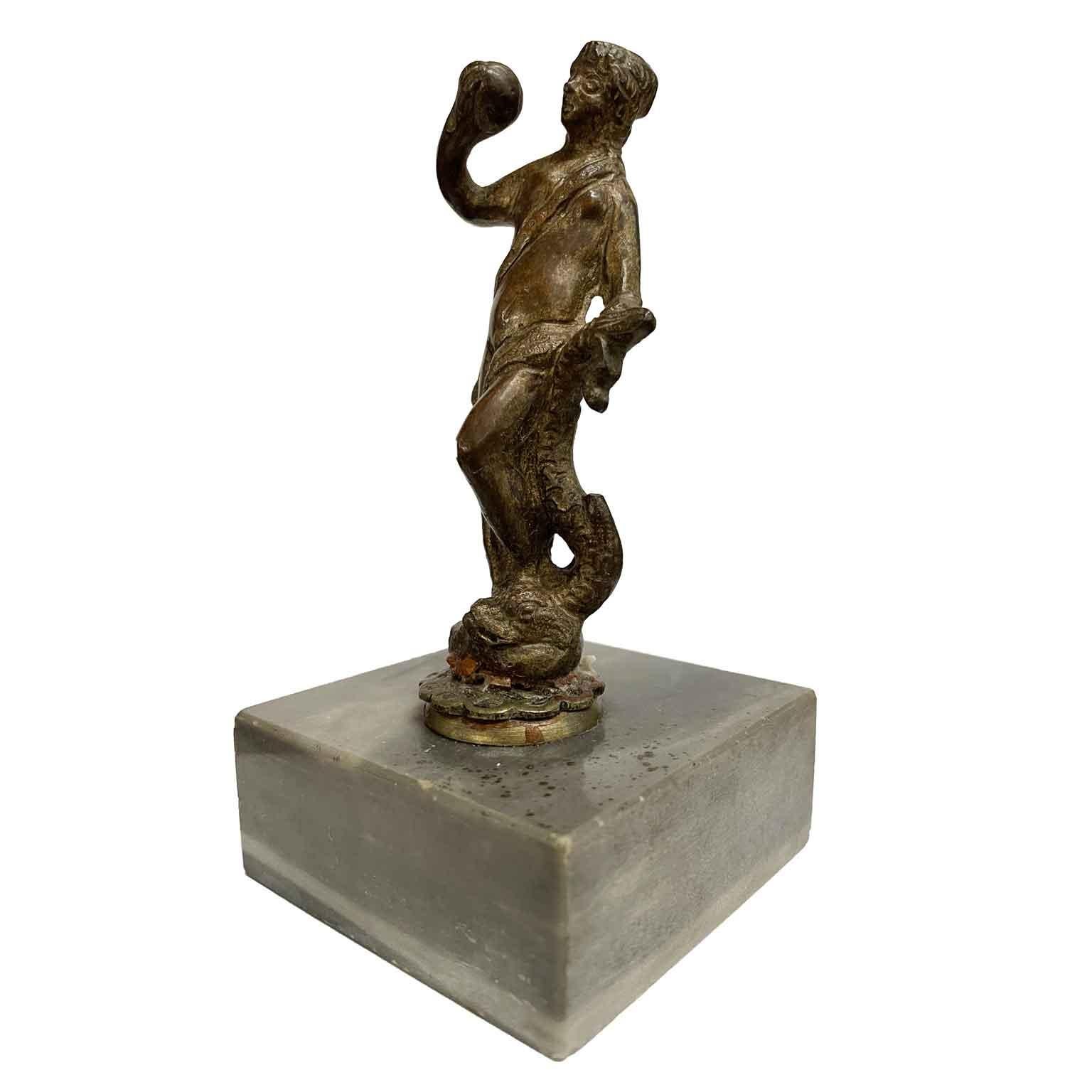 Baroque Venus With Dolphin 1600 Italian Bronze Sculpture On Gray Marble Base For Sale
