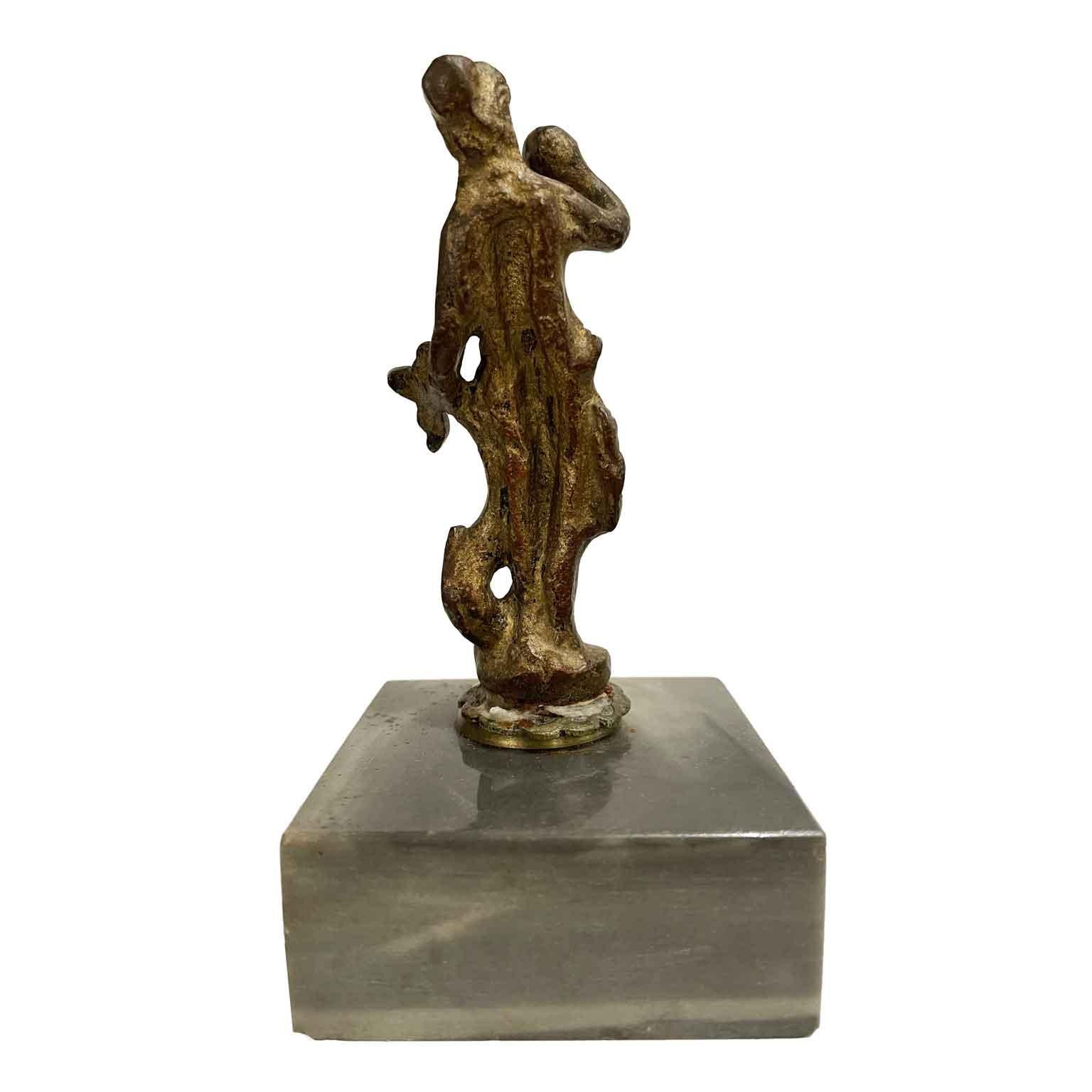 Vénus au dauphin 1600 Sculpture en bronze italien sur socle en marbre gris Bon état - En vente à Milano, MI