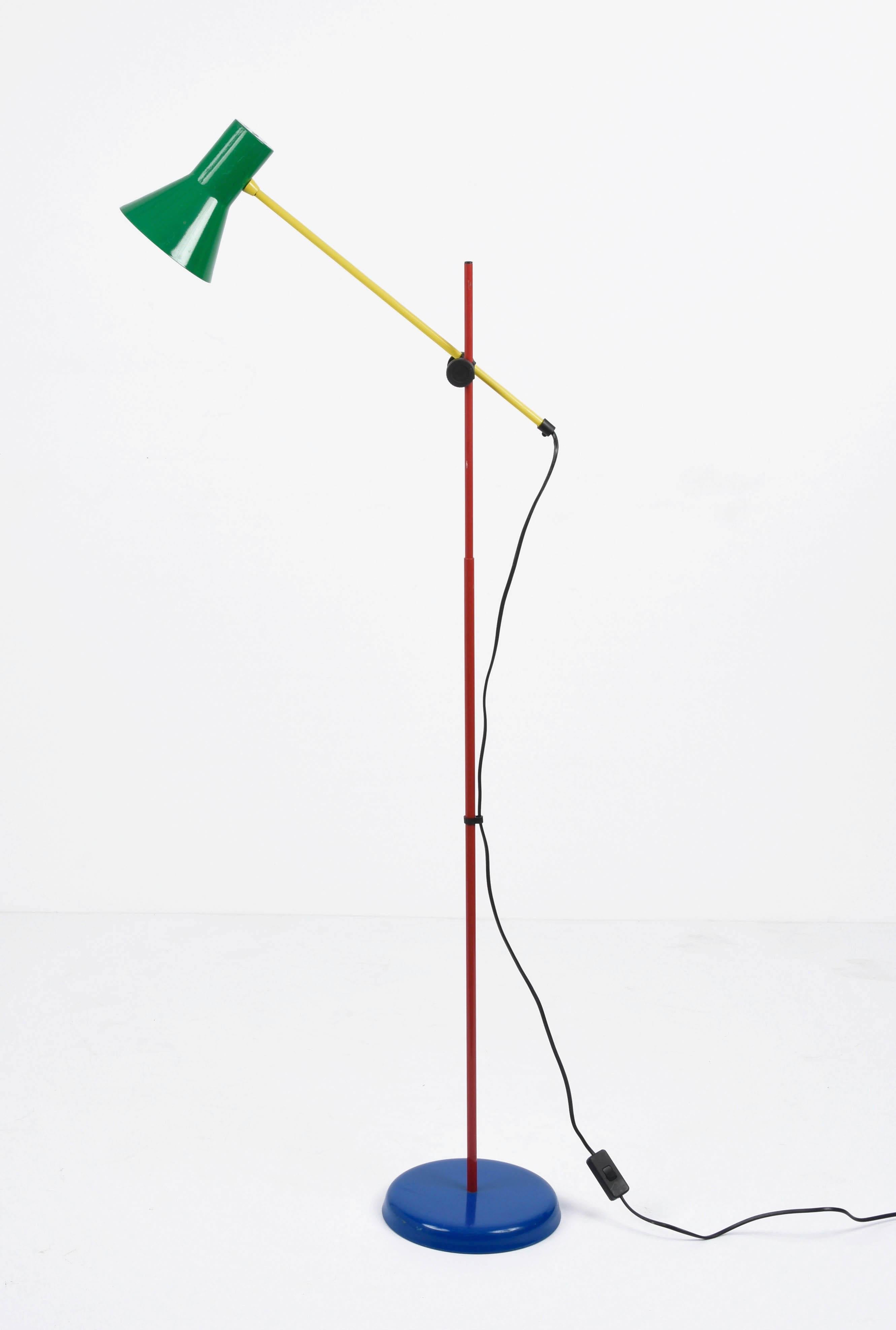 Veneta Lumi Pop Art Multicoloured Italian Floor Lamp for Memphis Milano, 1980s For Sale 2