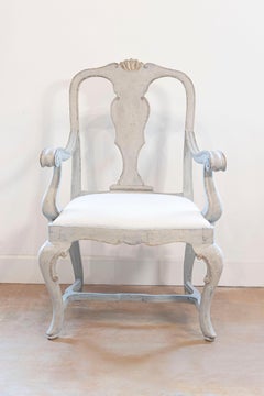 Fauteuil vénitien des années 1810 de style rococo en bois peint avec accents dorés à la feuille